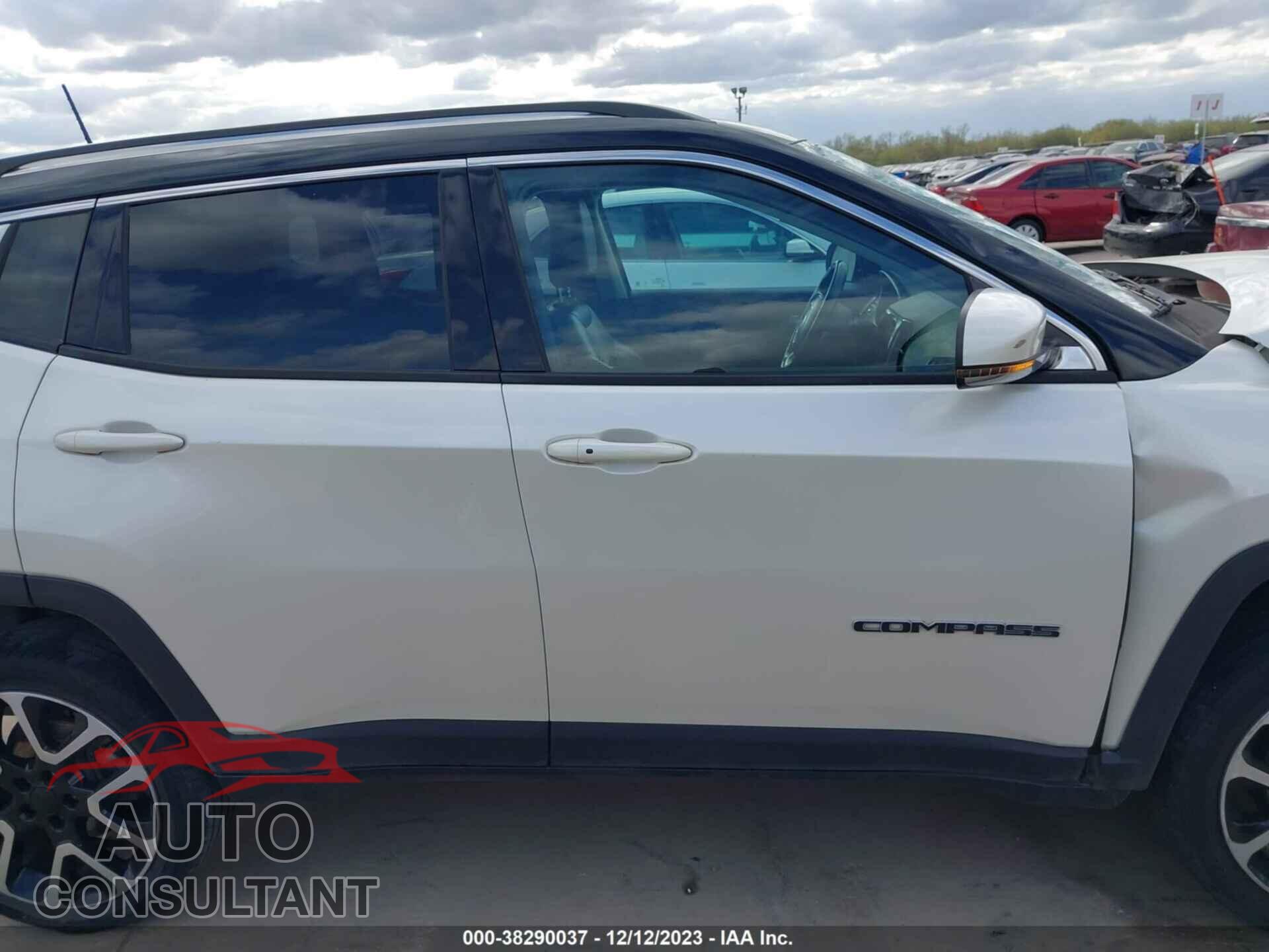 JEEP COMPASS 2018 - 3C4NJDCB5JT200769