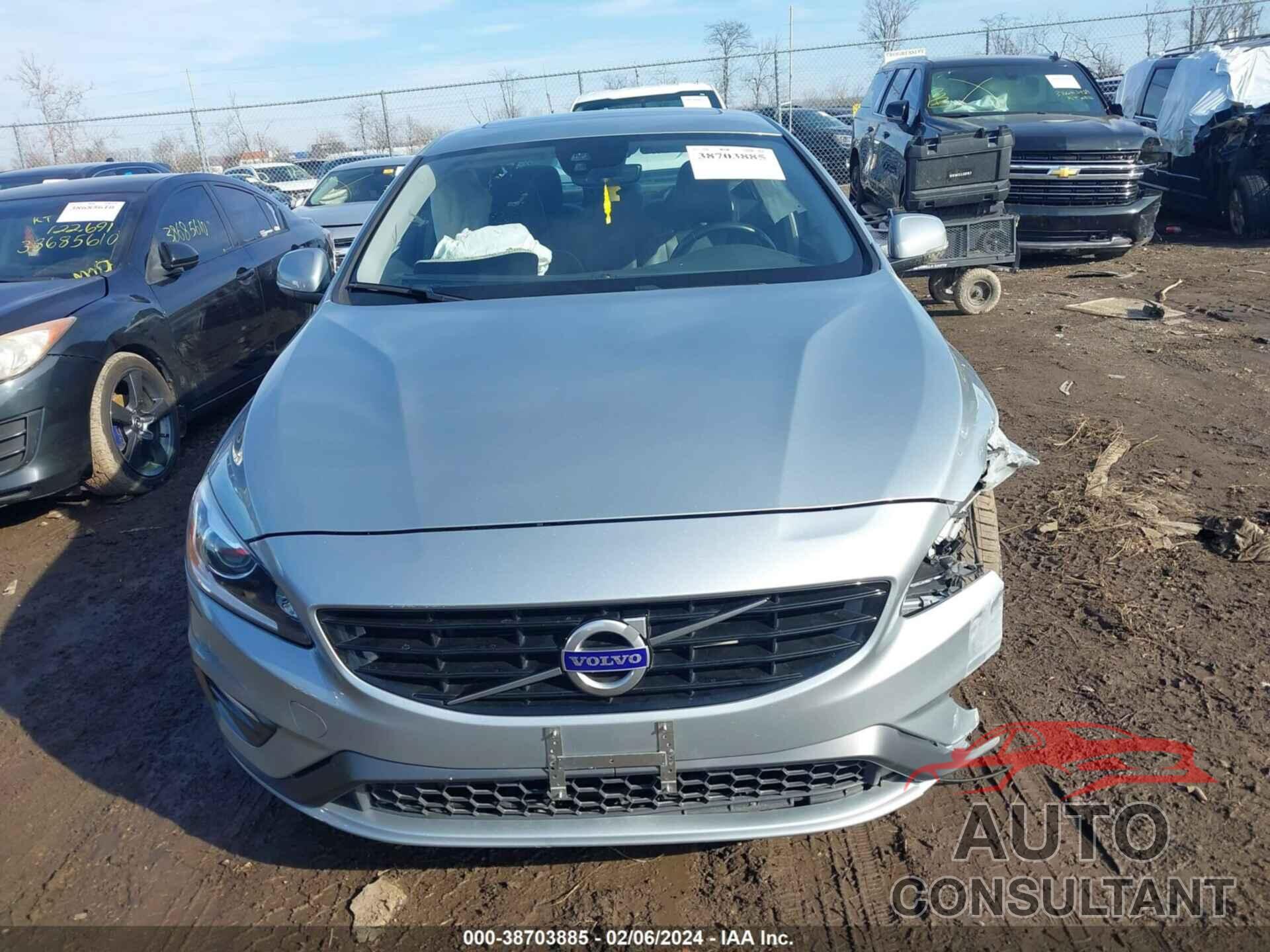 VOLVO S60 2018 - YV140MTL4J2454055