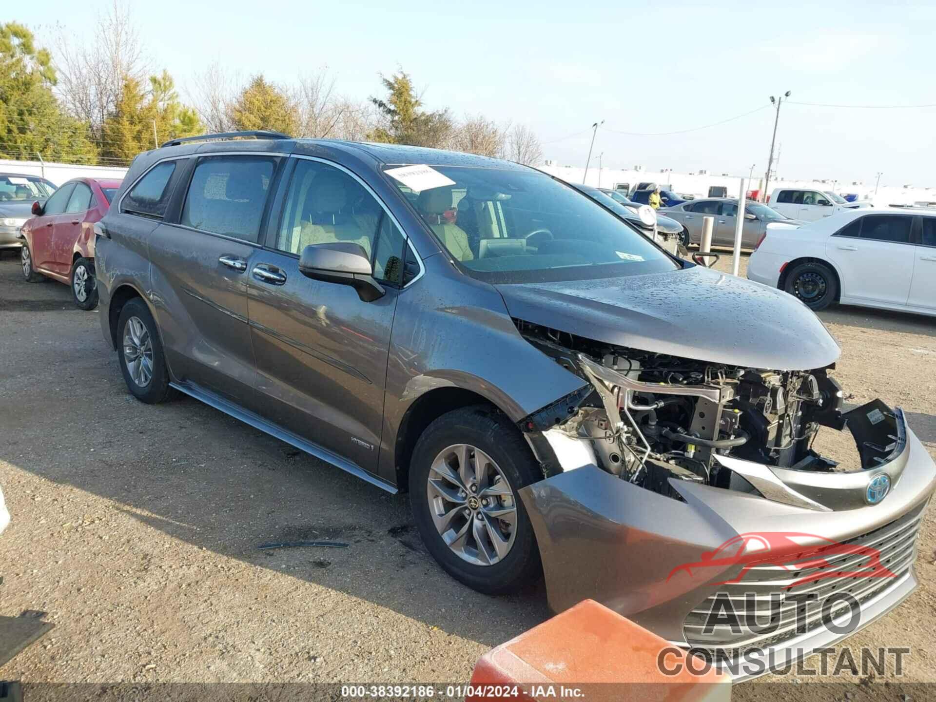 TOYOTA SIENNA 2021 - 5TDJRKEC6MS067942