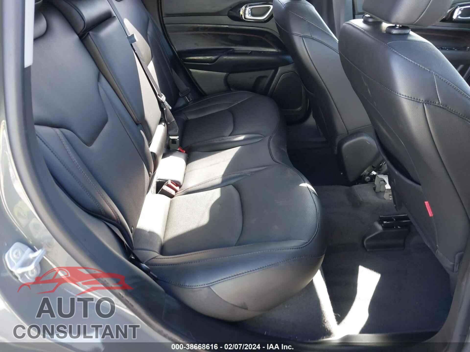 JEEP COMPASS 2022 - 3C4NJDDB3NT227909