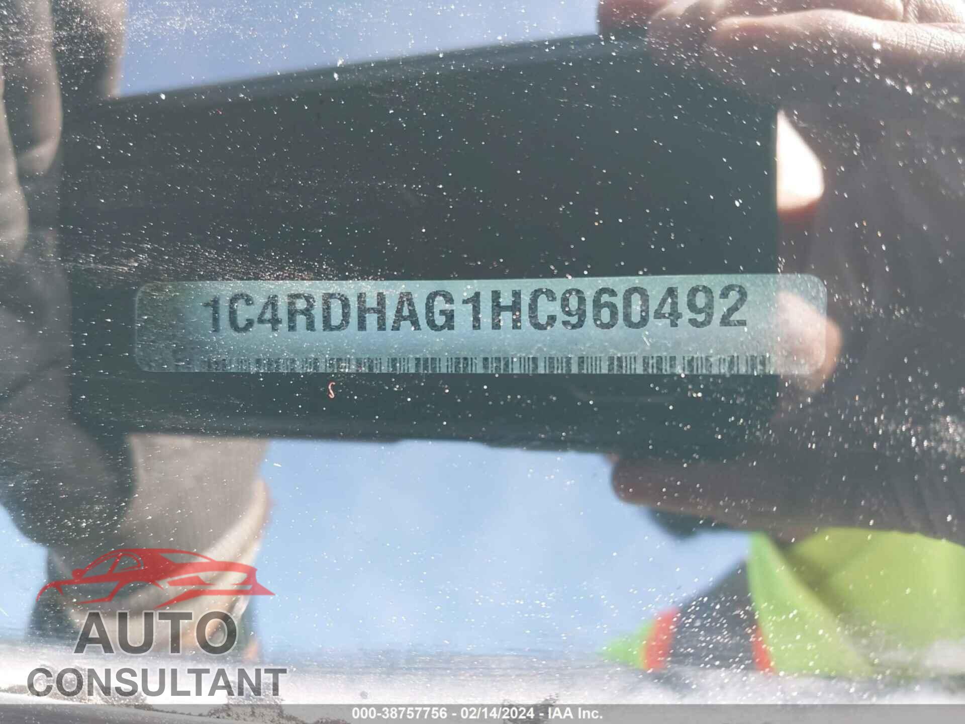 DODGE DURANGO 2017 - 1C4RDHAG1HC960492