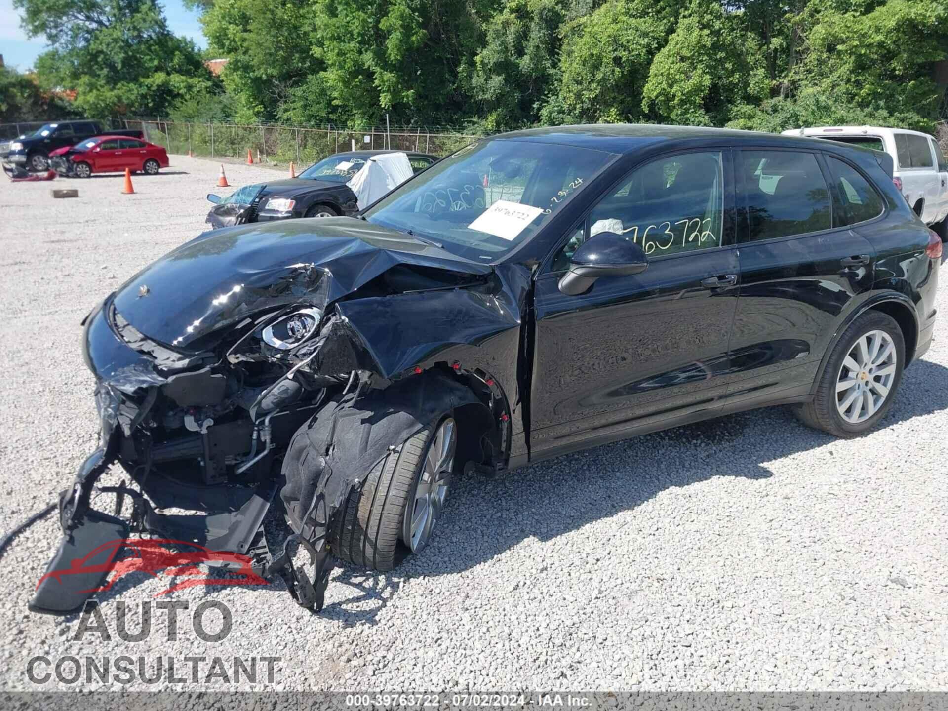 PORSCHE CAYENNE 2018 - WP1AA2A25JKA03767