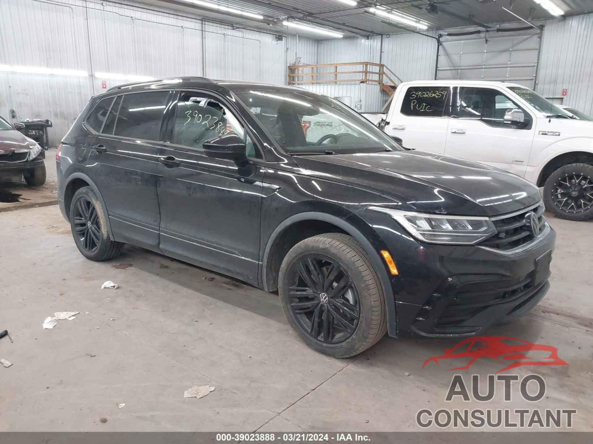 VOLKSWAGEN TIGUAN 2022 - 3VV8B7AX0NM056527