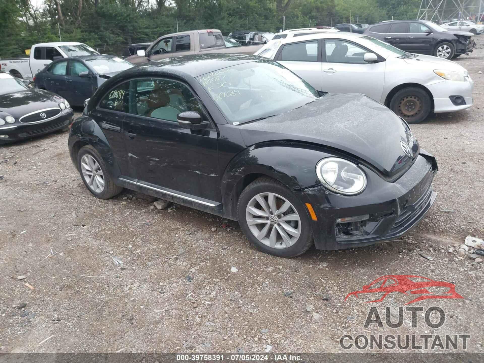 VOLKSWAGEN BEETLE 2017 - 3VWF17AT1HM629684