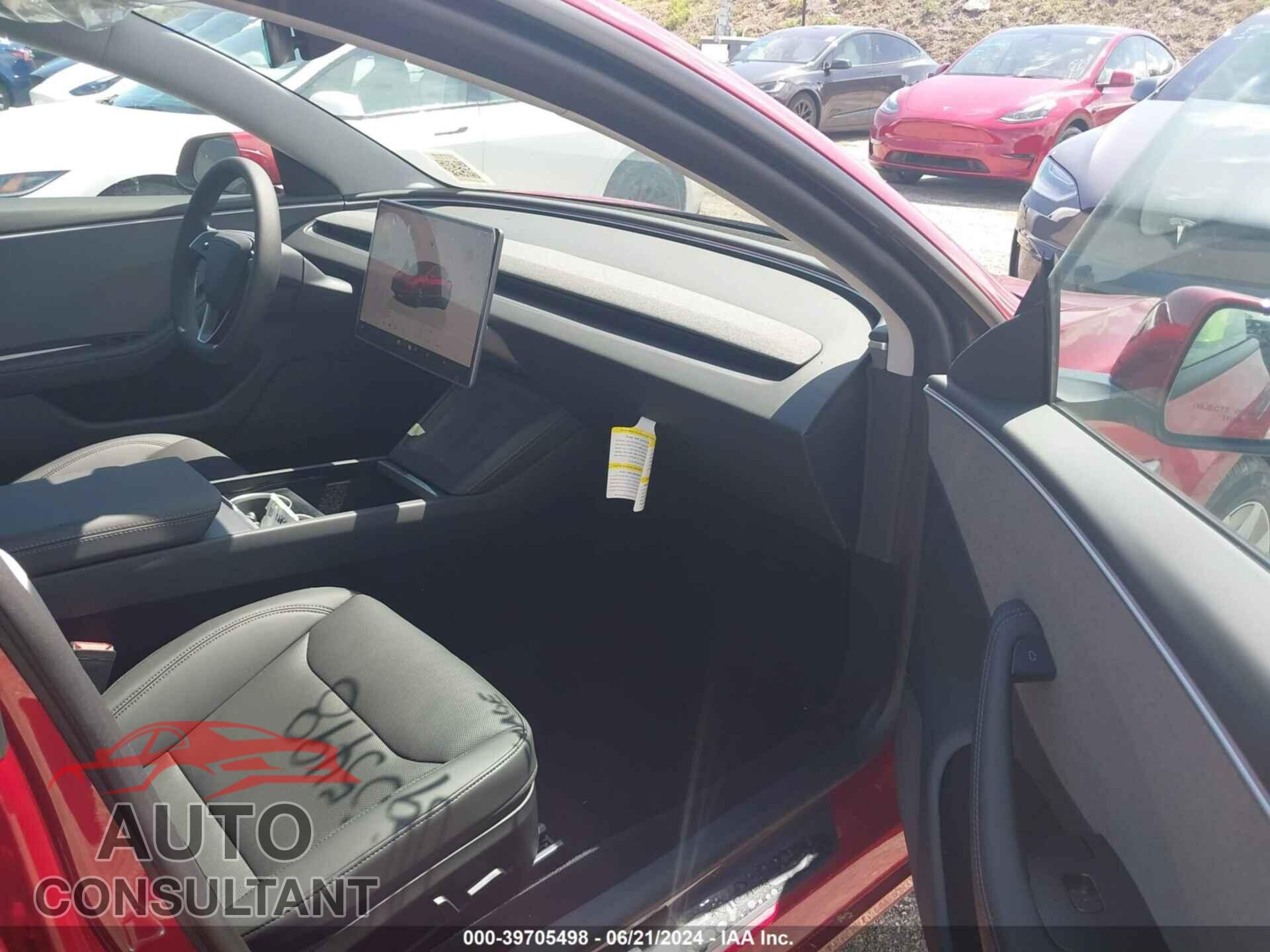 TESLA MODEL 3 2024 - 5YJ3E1EAXRF752664