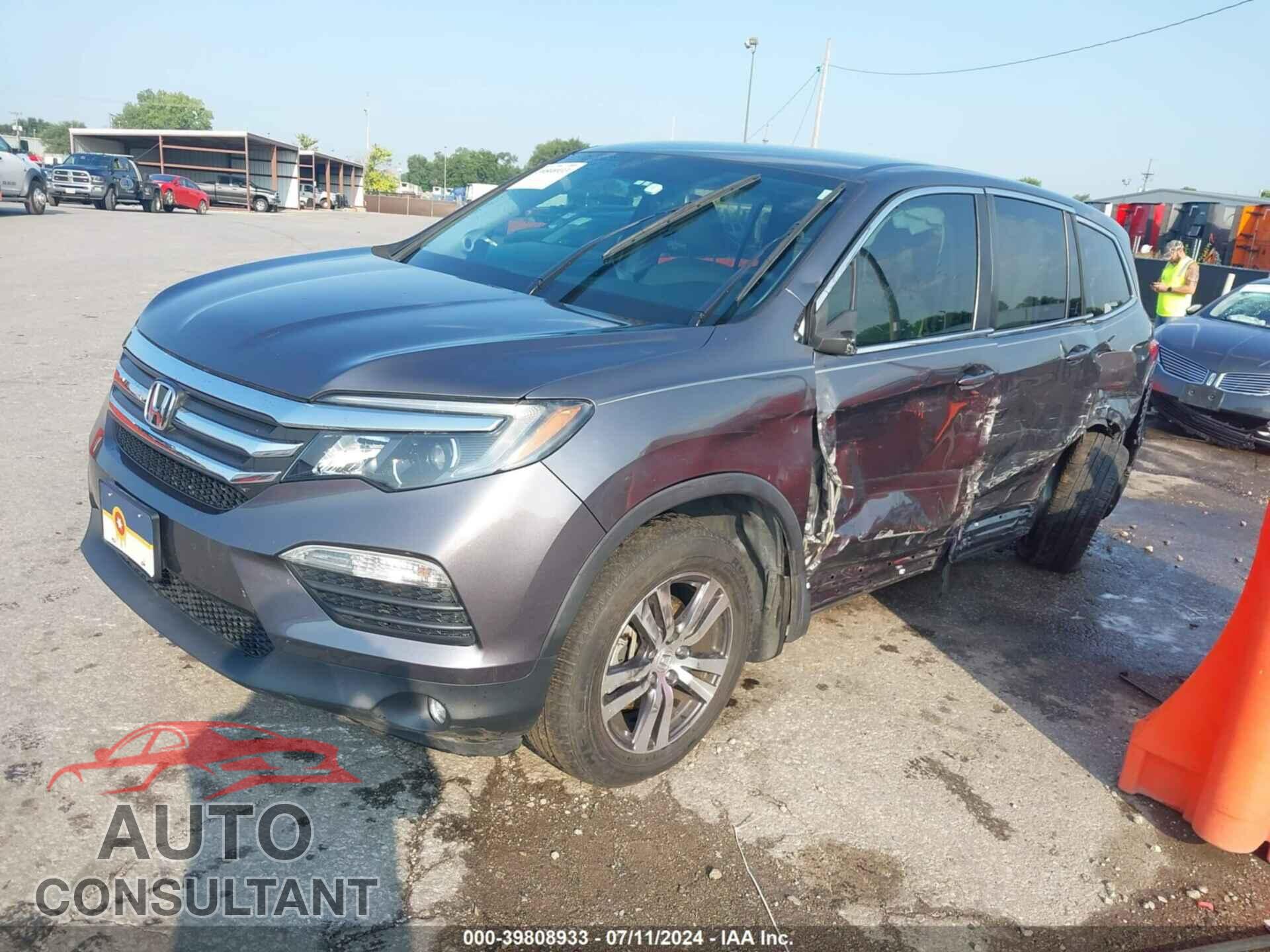 HONDA PILOT 2017 - 5FNYF6H33HB066574