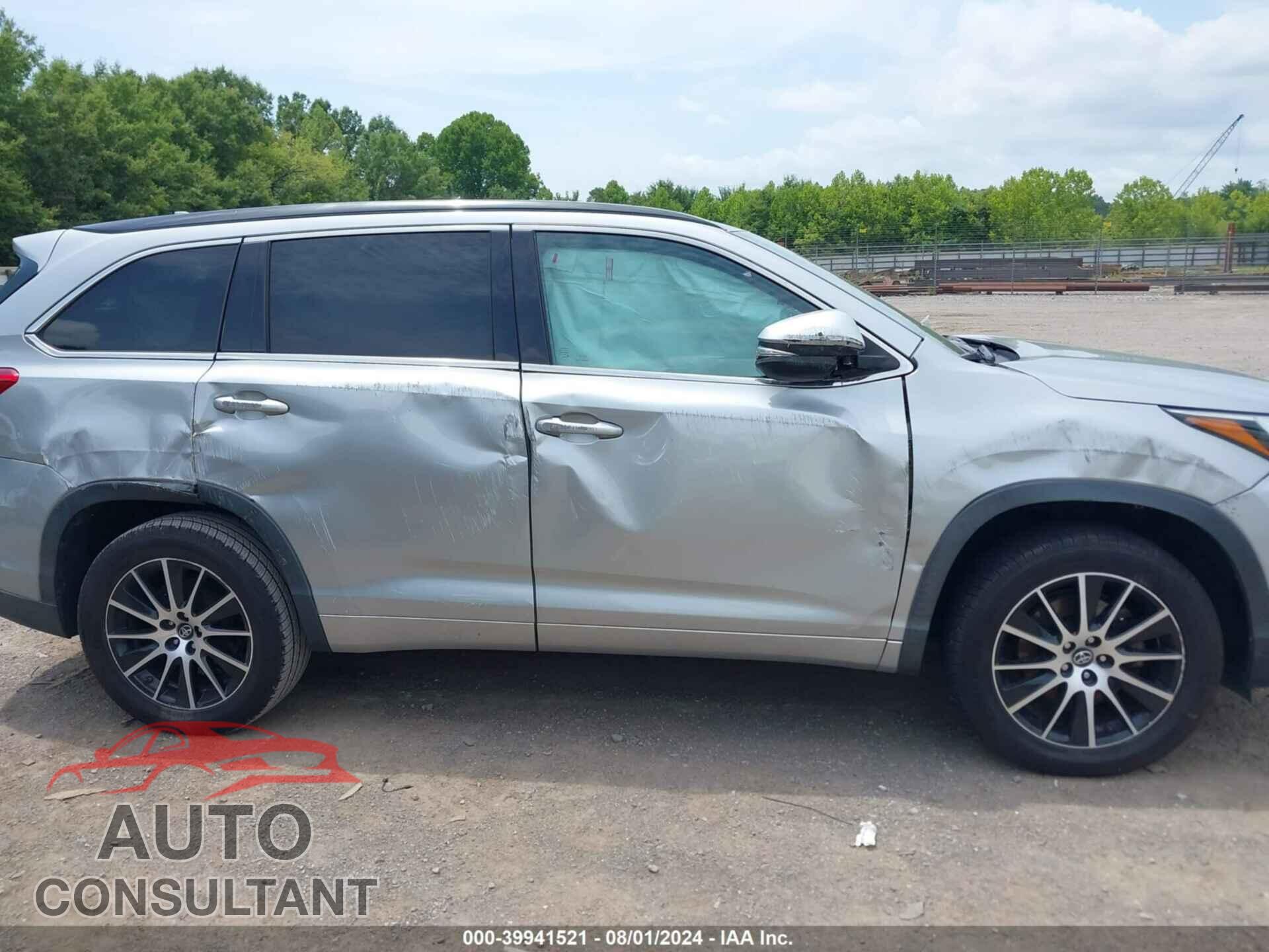 TOYOTA HIGHLANDER 2017 - 5TDKZRFH3HS511372