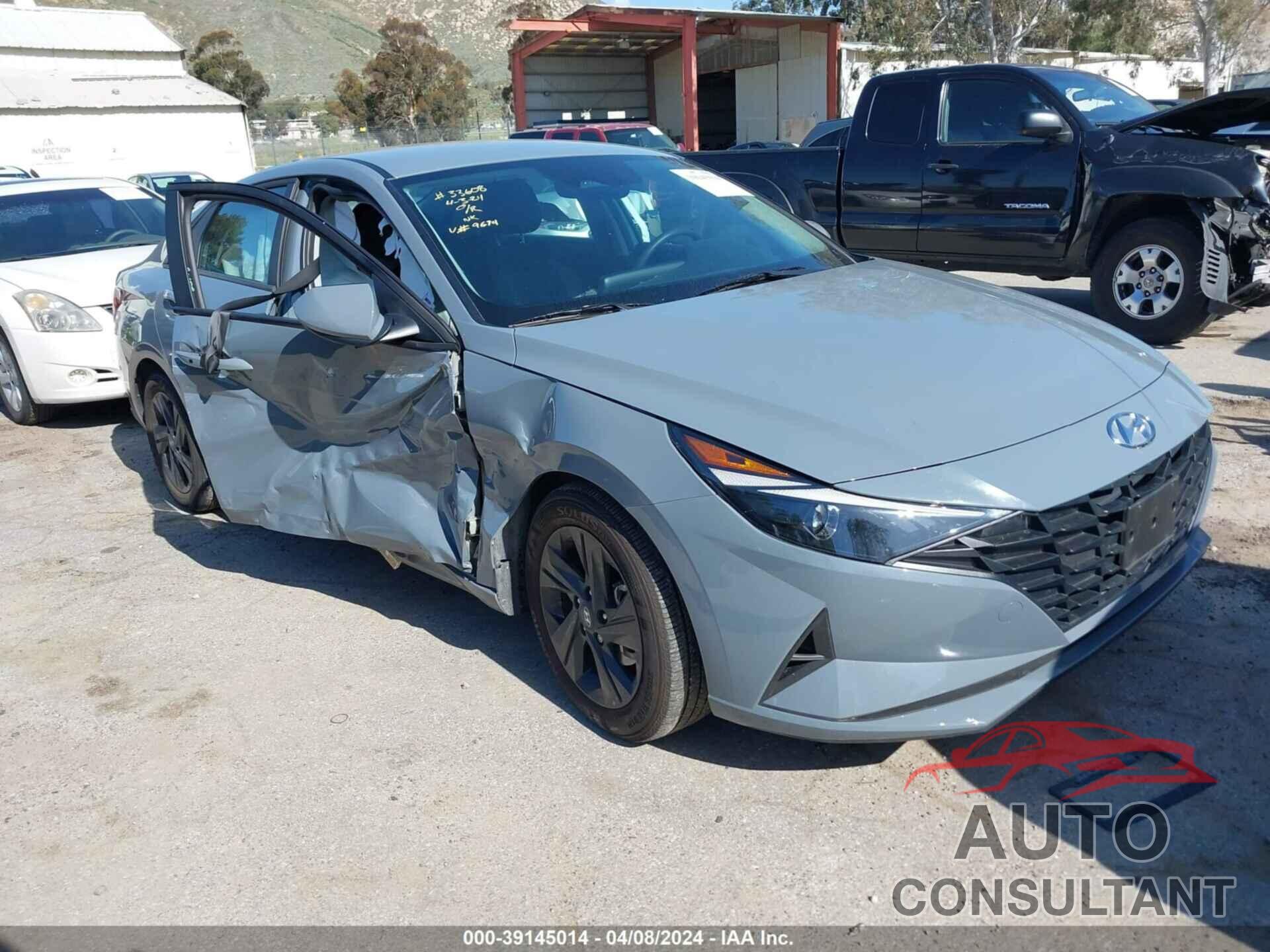 HYUNDAI ELANTRA 2023 - KMHLM4AG6PU439674