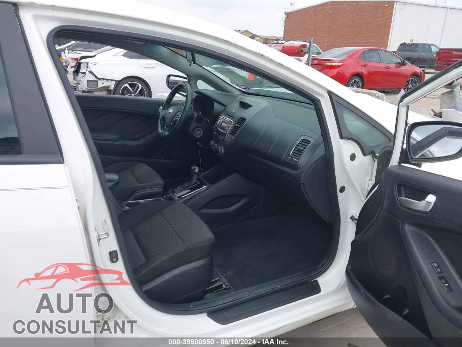 KIA FORTE 2017 - 3KPFK4A73HE024237