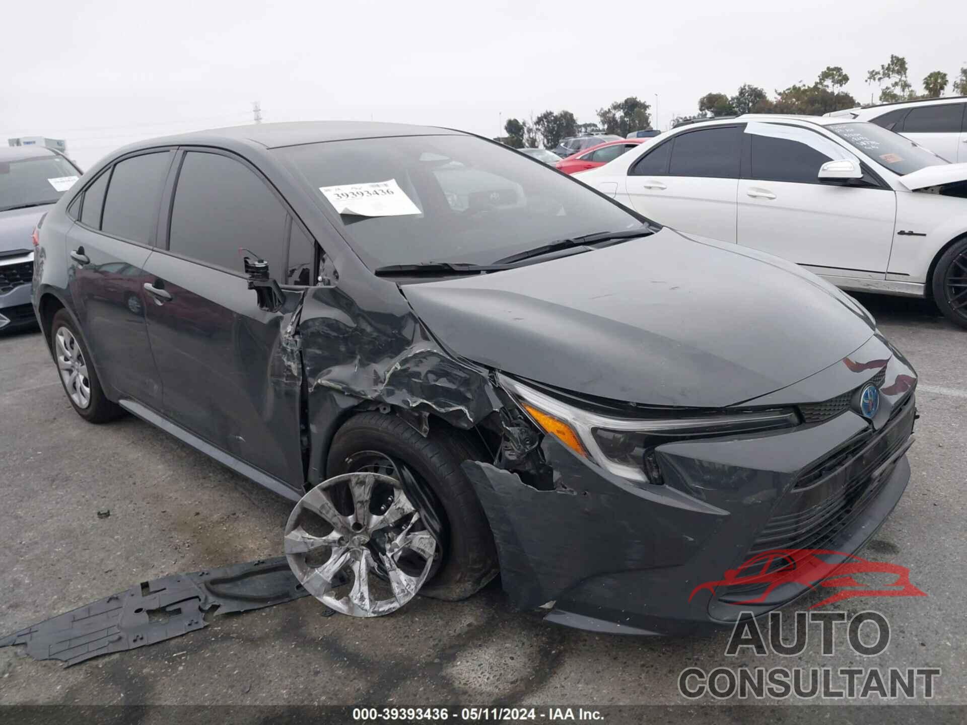 TOYOTA COROLLA 2024 - JTDBCMFE7R3030313