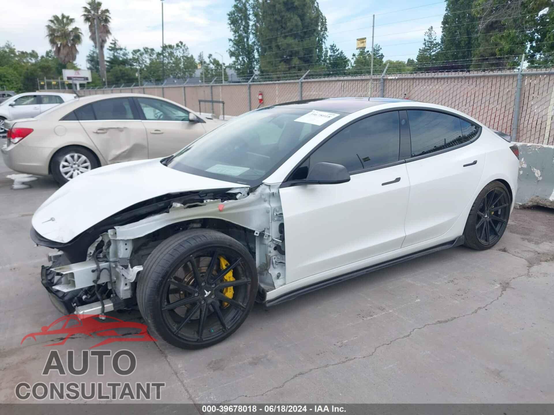 TESLA MODEL 3 2018 - 5YJ3E1EA7JF007584