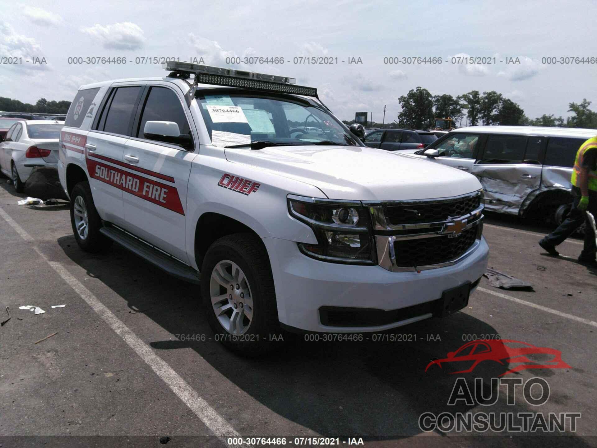 CHEVROLET TAHOE 2017 - 1GNSKFEC2HR155253