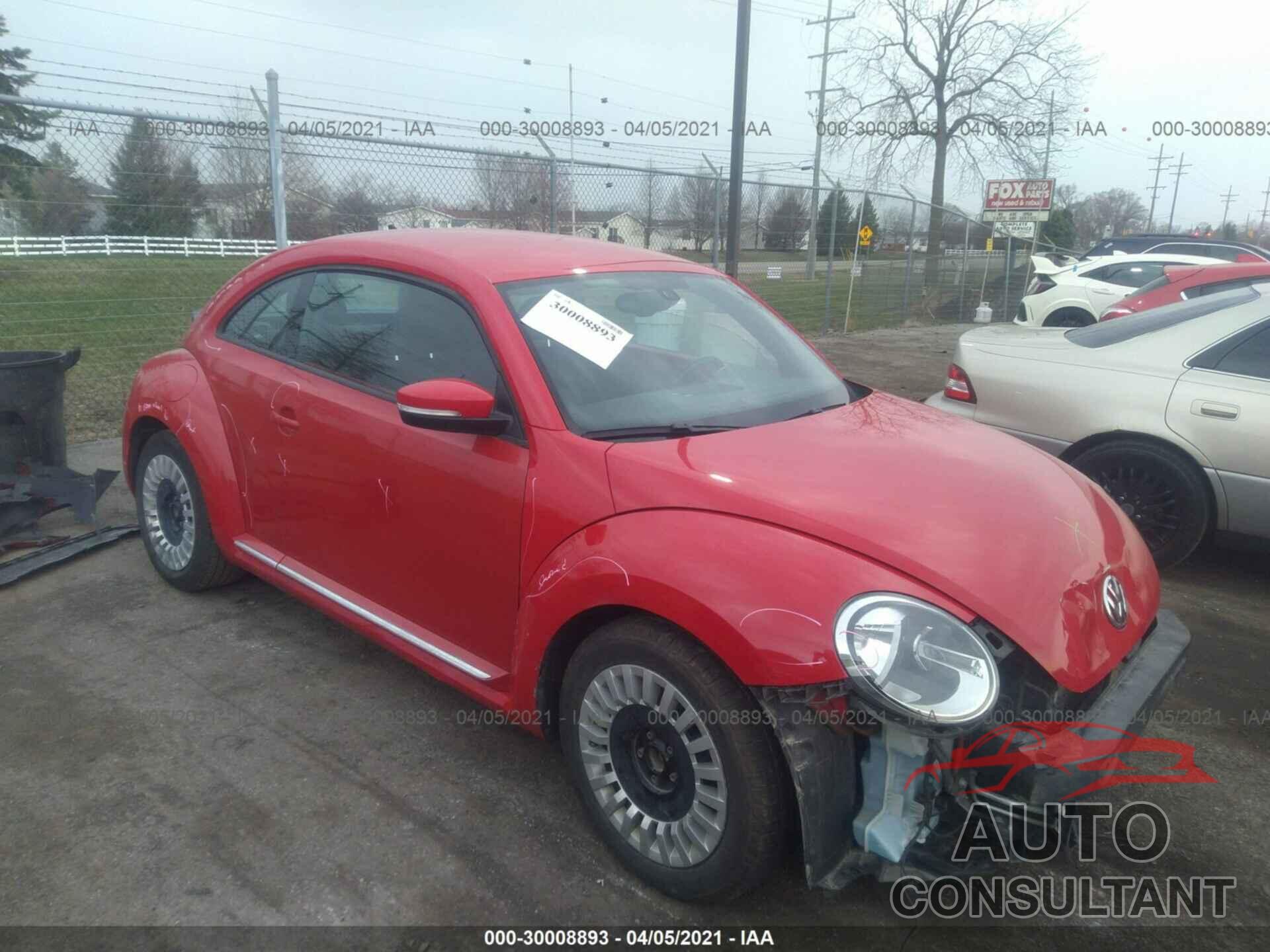 VOLKSWAGEN BEETLE COUPE 2016 - 3VWJ17AT1GM632481