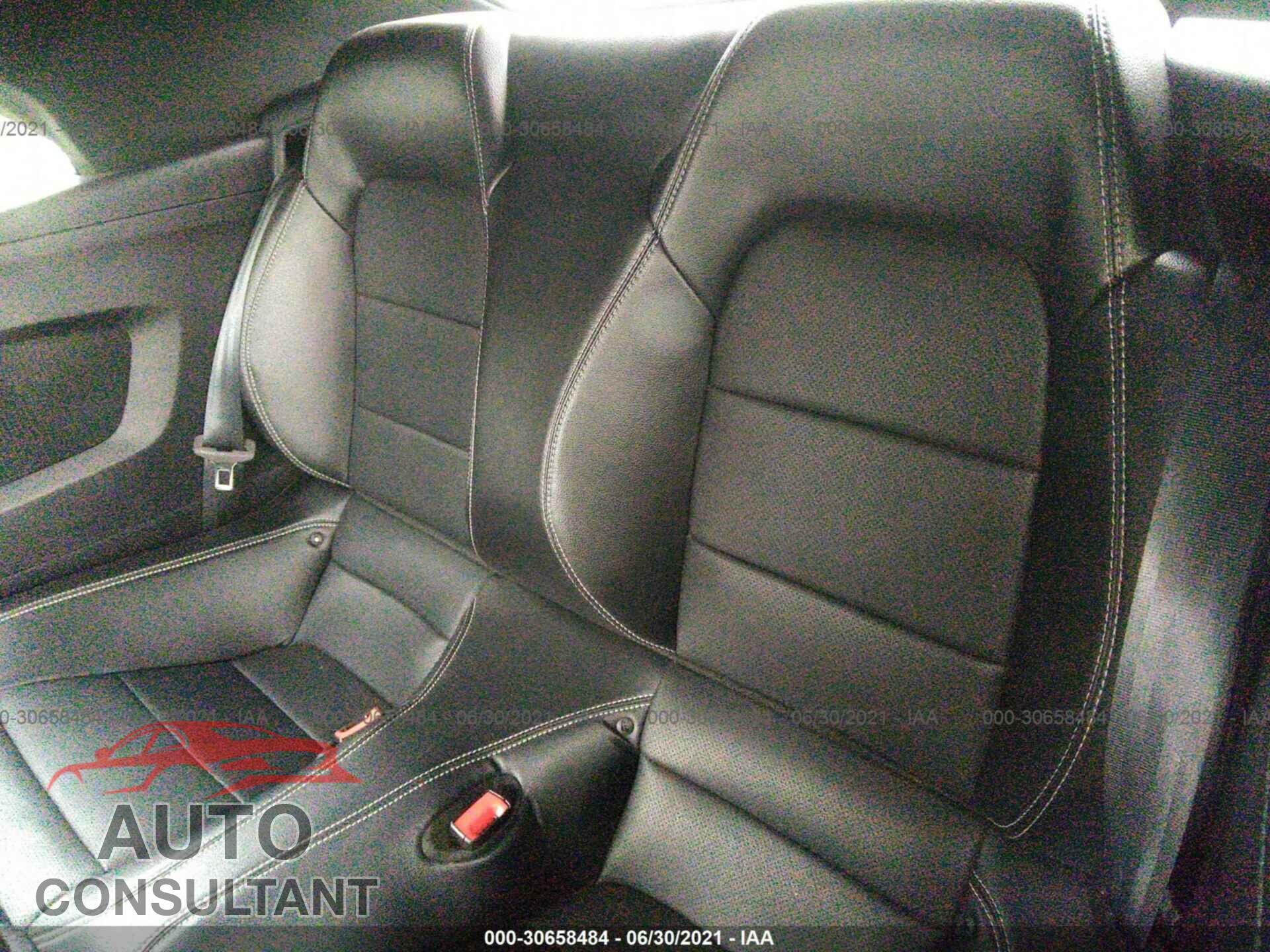 FORD MUSTANG 2019 - 1FATP8UH7K5148620