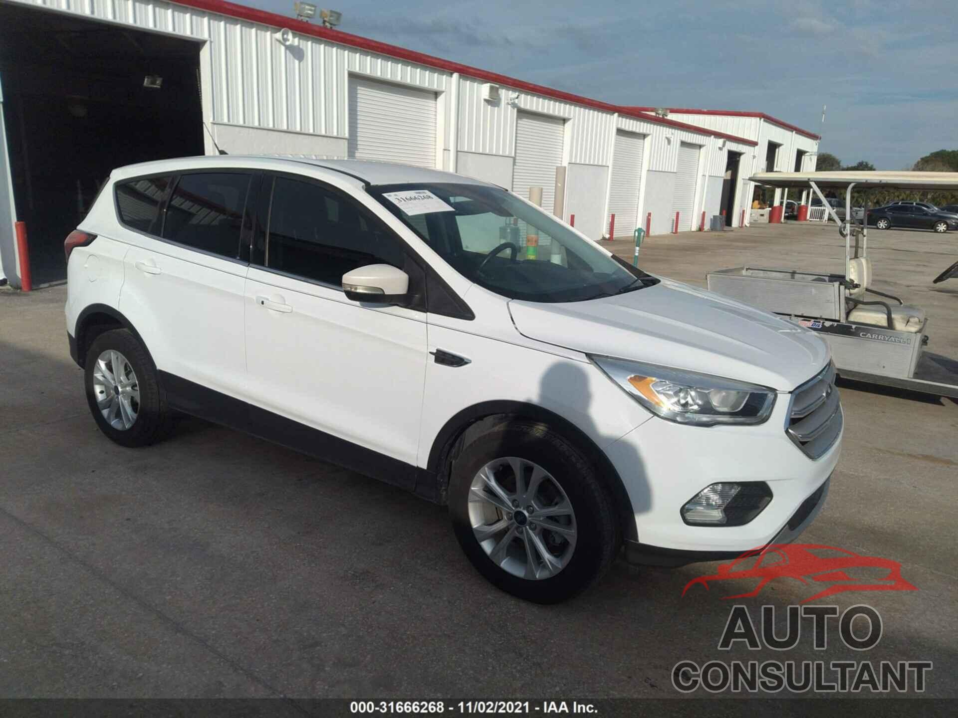 FORD ESCAPE 2019 - 1FMCU0GD0KUB32614