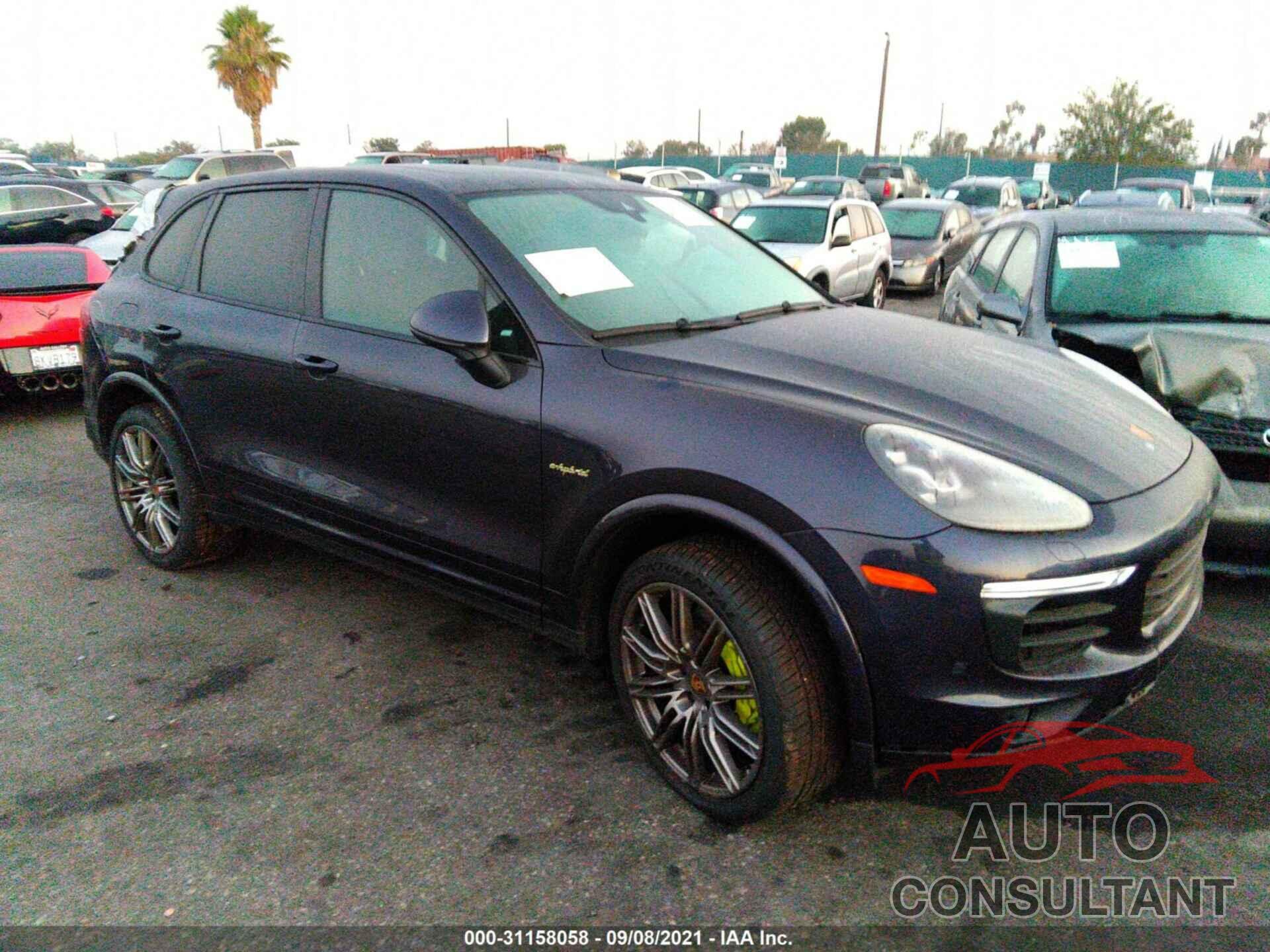 PORSCHE CAYENNE 2017 - WP1AE2A2XHLA73144