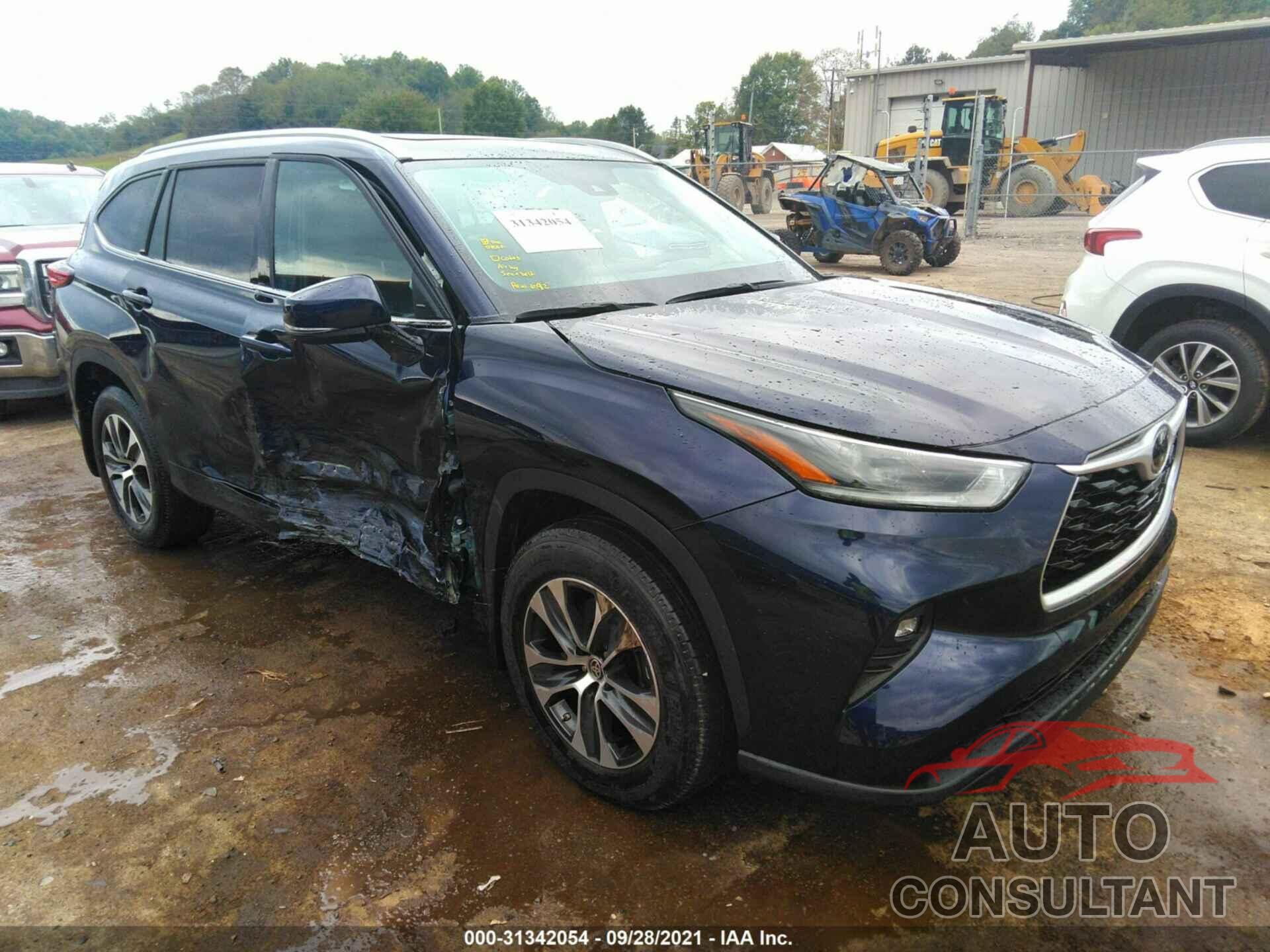 TOYOTA HIGHLANDER 2021 - 5TDHZRBHXMS549014