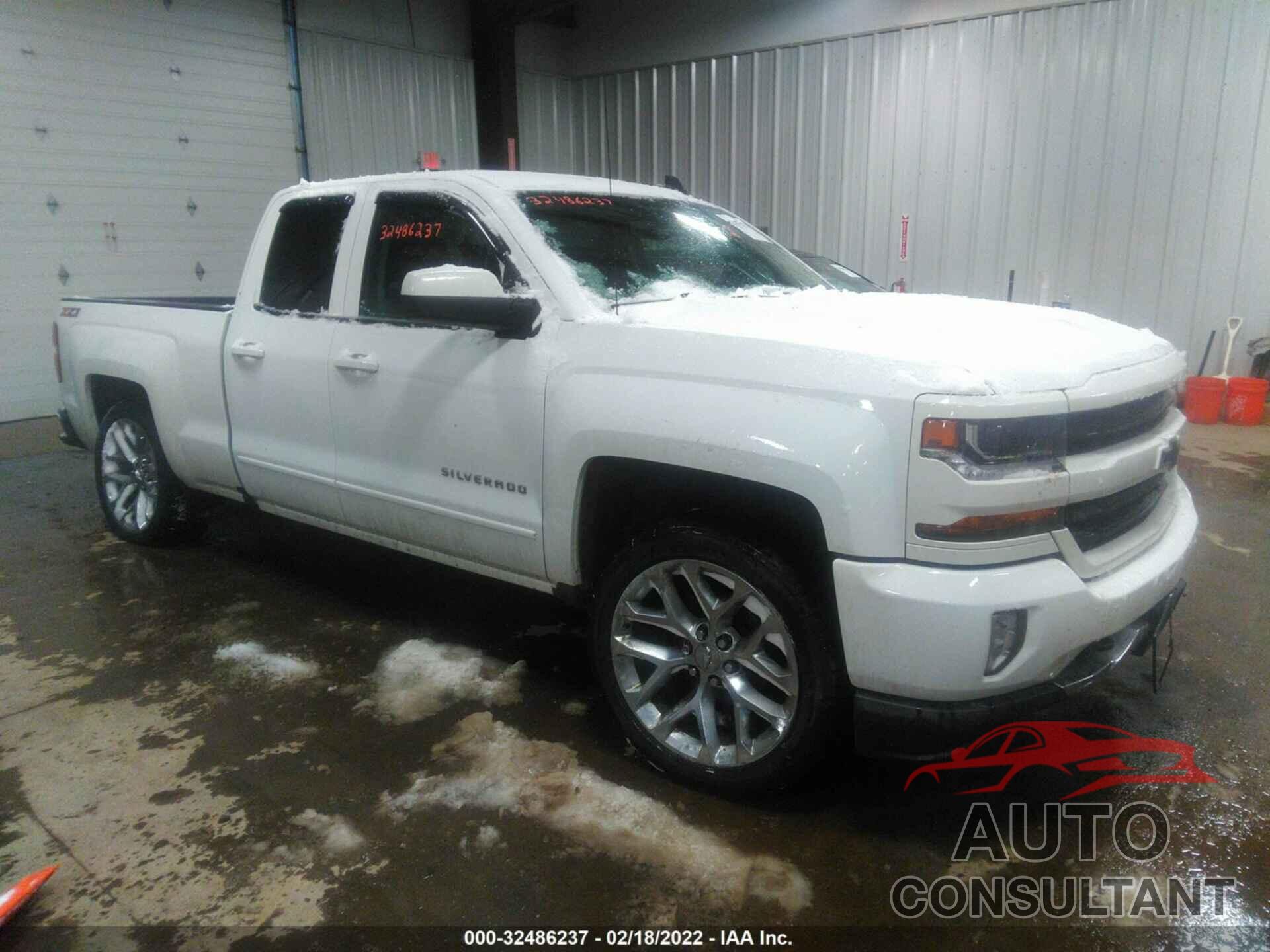 CHEVROLET SILVERADO 1500 2017 - 1GCVKREC8HZ324571