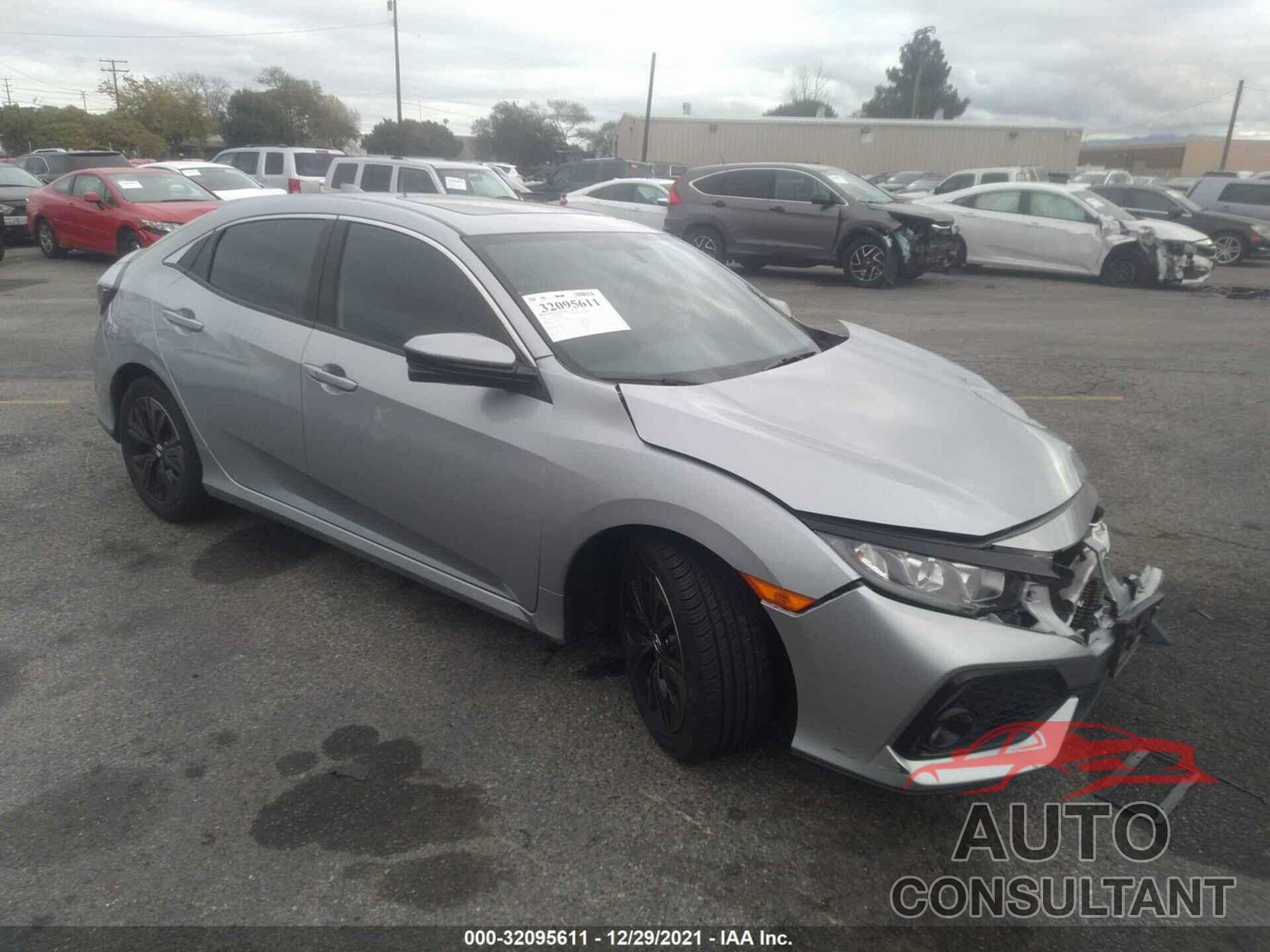 HONDA CIVIC HATCHBACK 2017 - SHHFK7H53HU419212