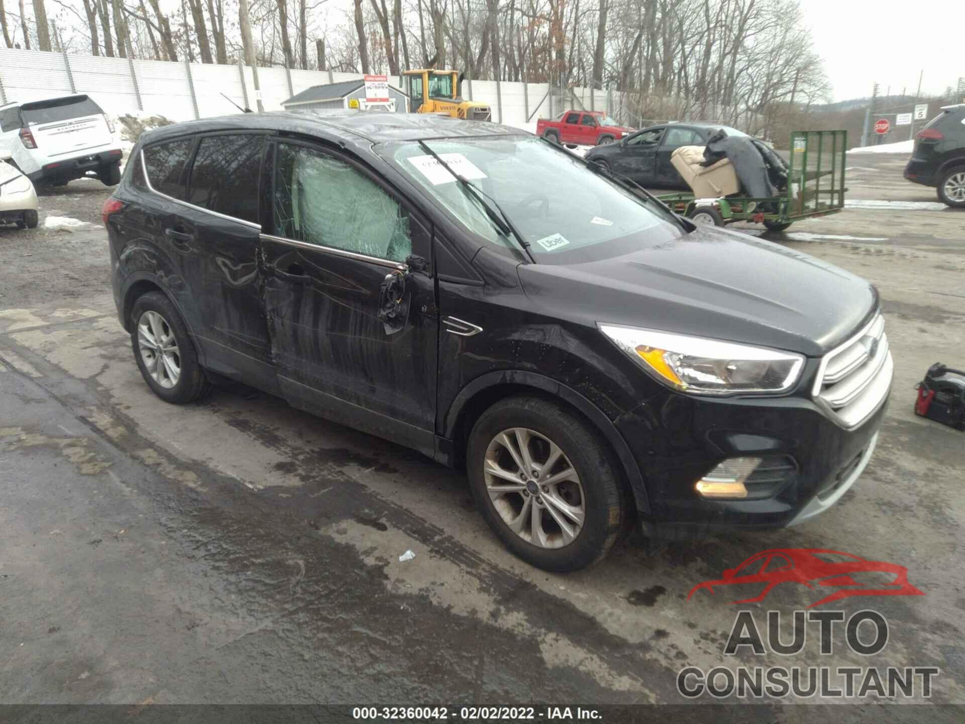 FORD ESCAPE 2019 - 1FMCU9GD3KUB98479