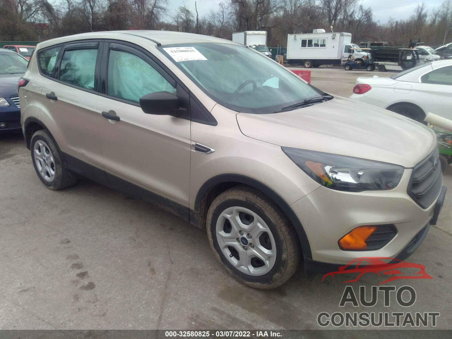 FORD ESCAPE 2018 - 1FMCU0F75JUA28114