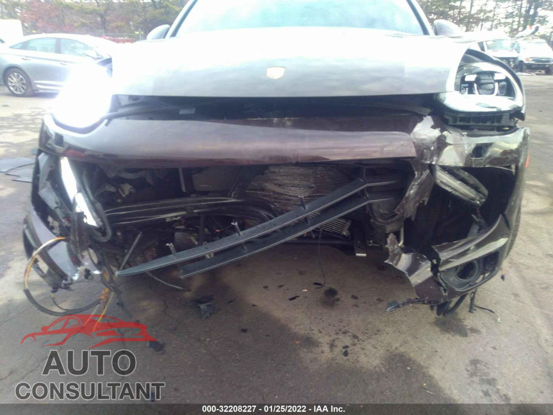 PORSCHE CAYENNE 2017 - WP1AA2A27HKA90873