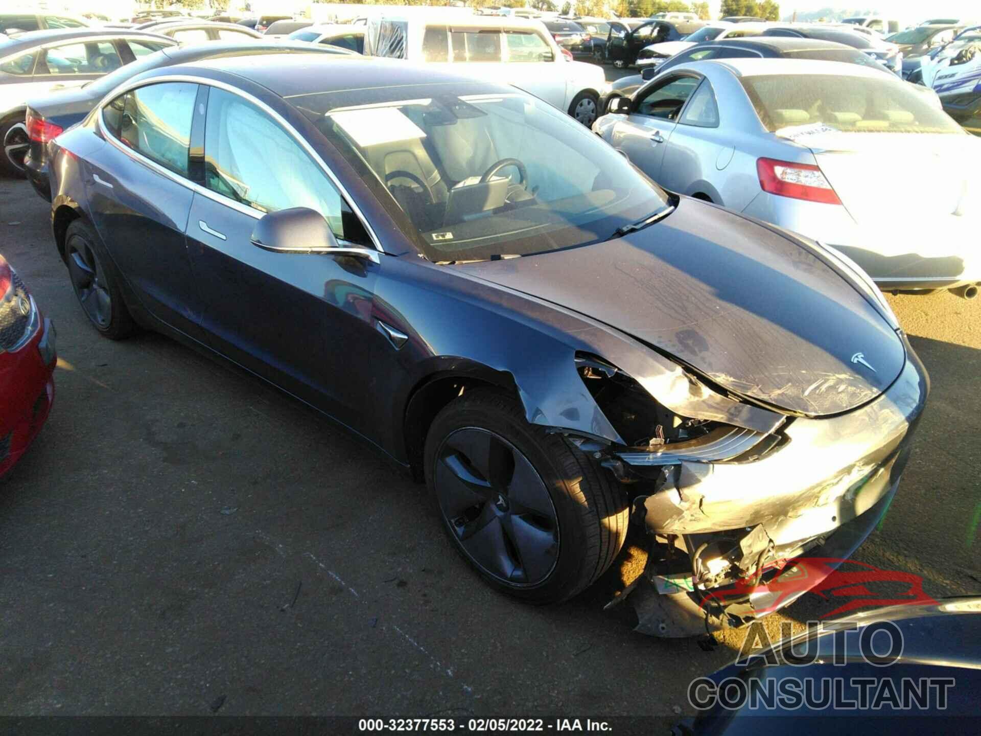 TESLA MODEL 3 2018 - 5YJ3E1EA6JF011528