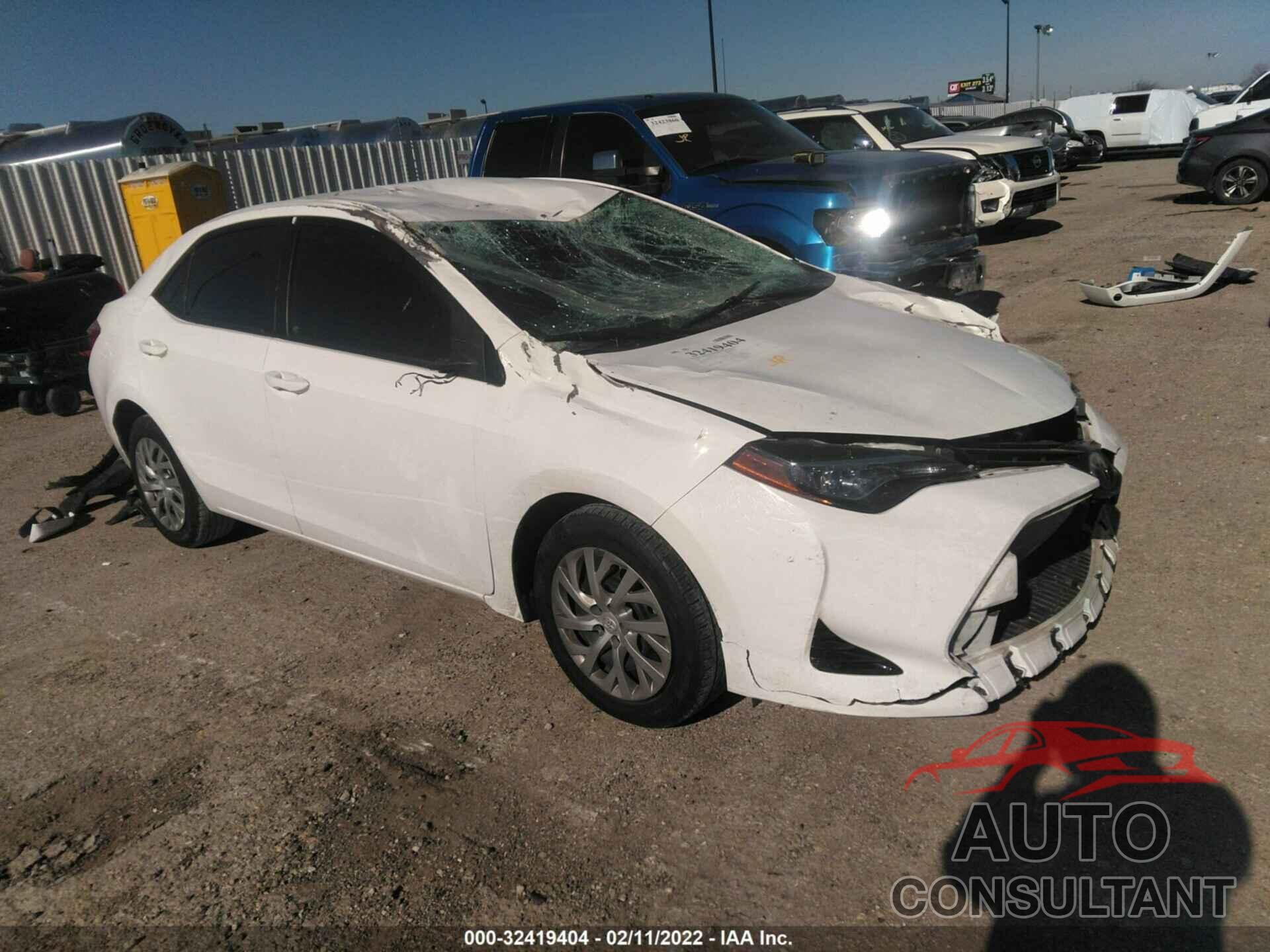 TOYOTA COROLLA 2018 - 2T1BURHE4JC975805