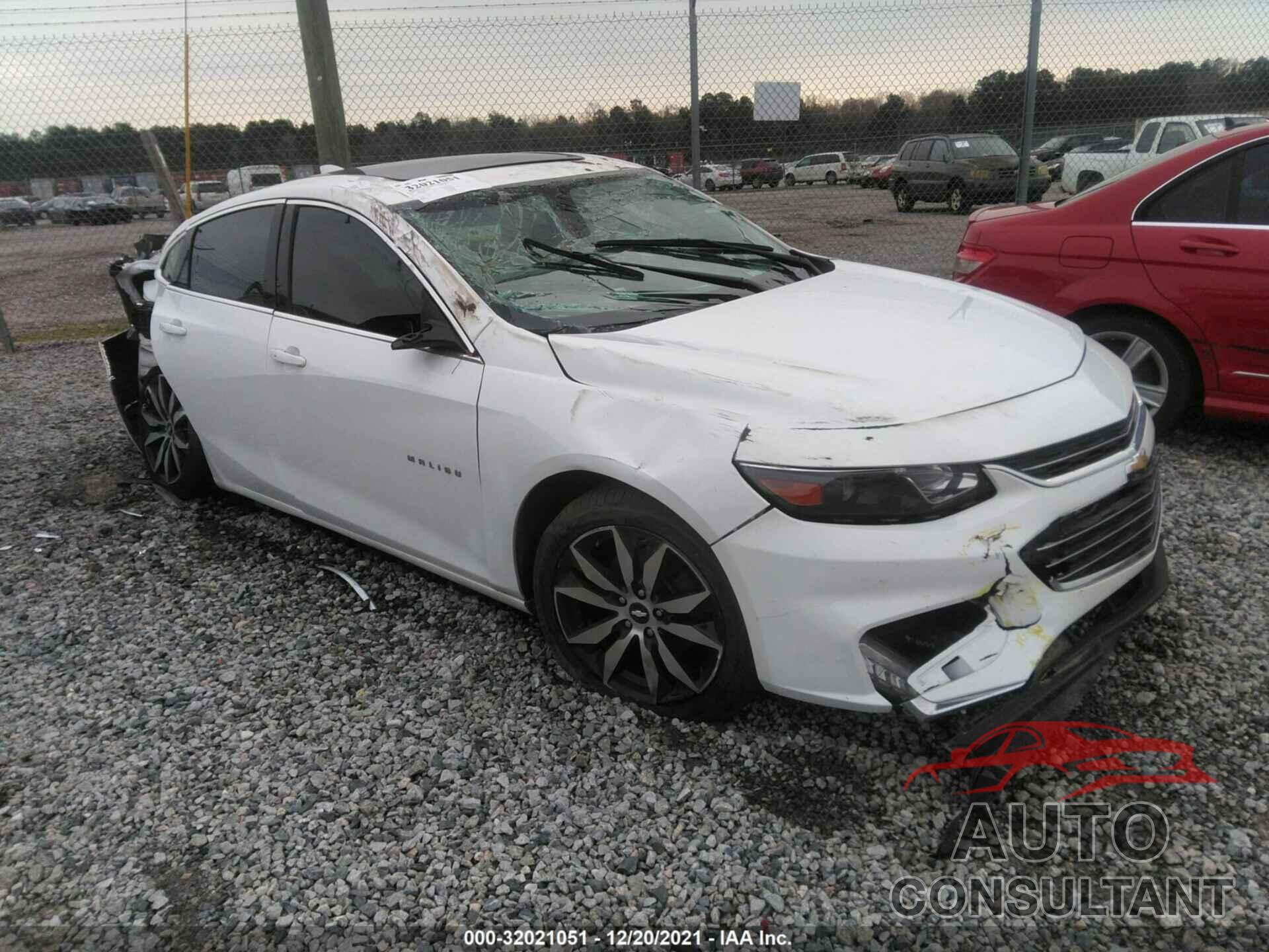 CHEVROLET MALIBU 2017 - 1G1ZE5ST8HF125973