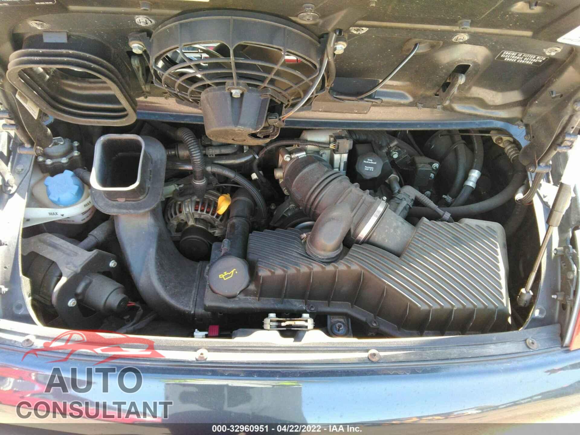 PORSCHE 911 2005 - WP0CA29935S650072