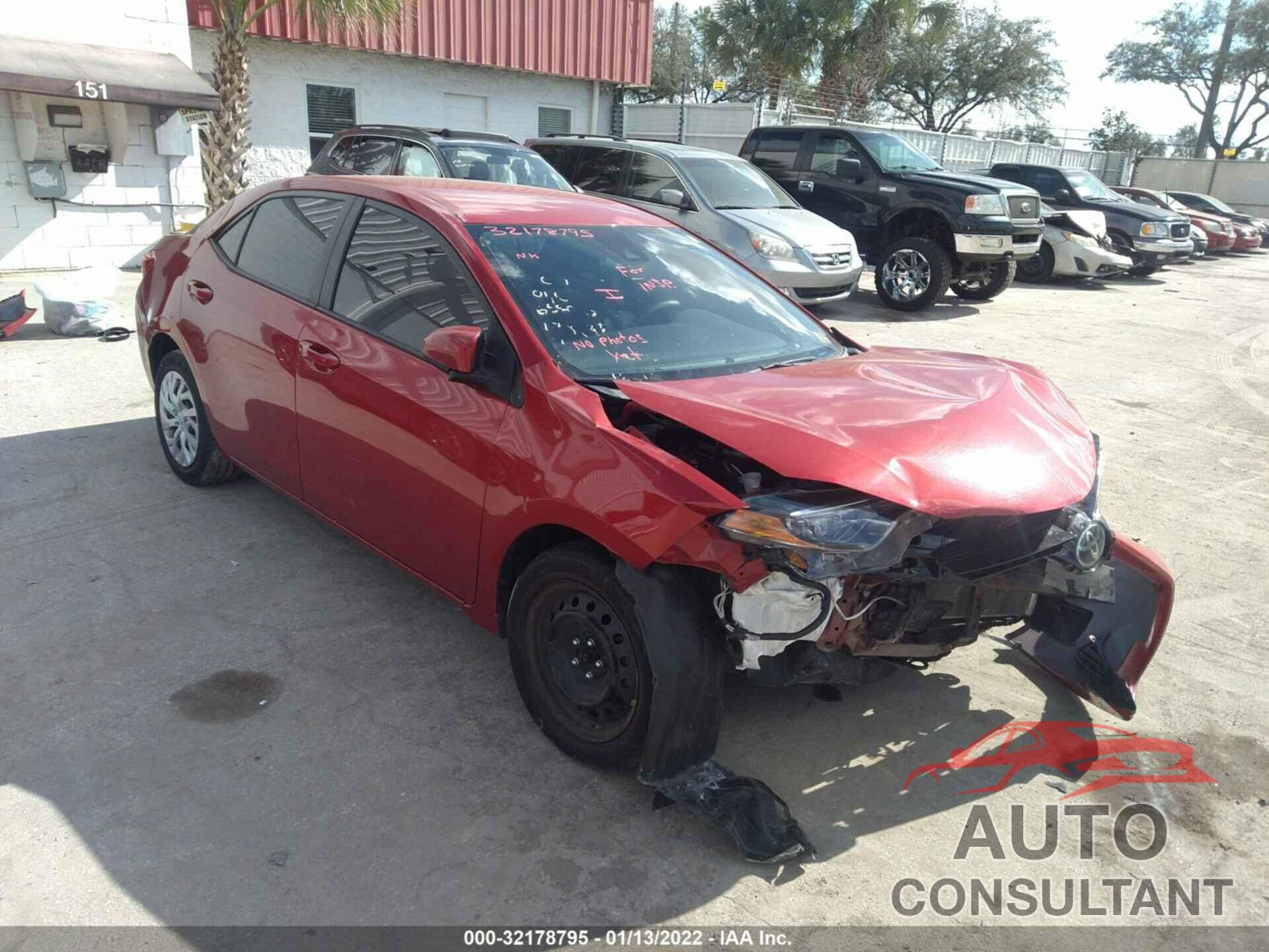TOYOTA COROLLA 2018 - 5YFBURHE1JP818247