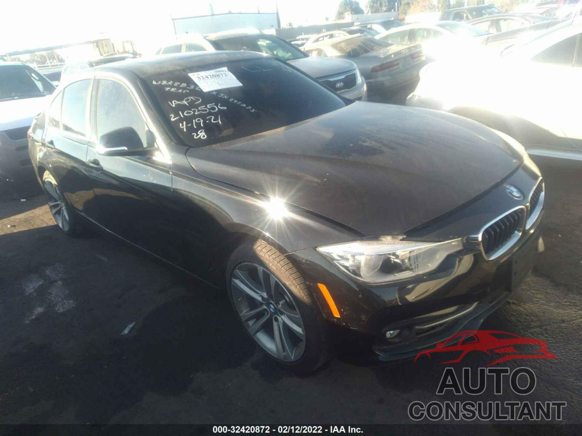 BMW 3 SERIES 2018 - WBA8B3C5XJK843275