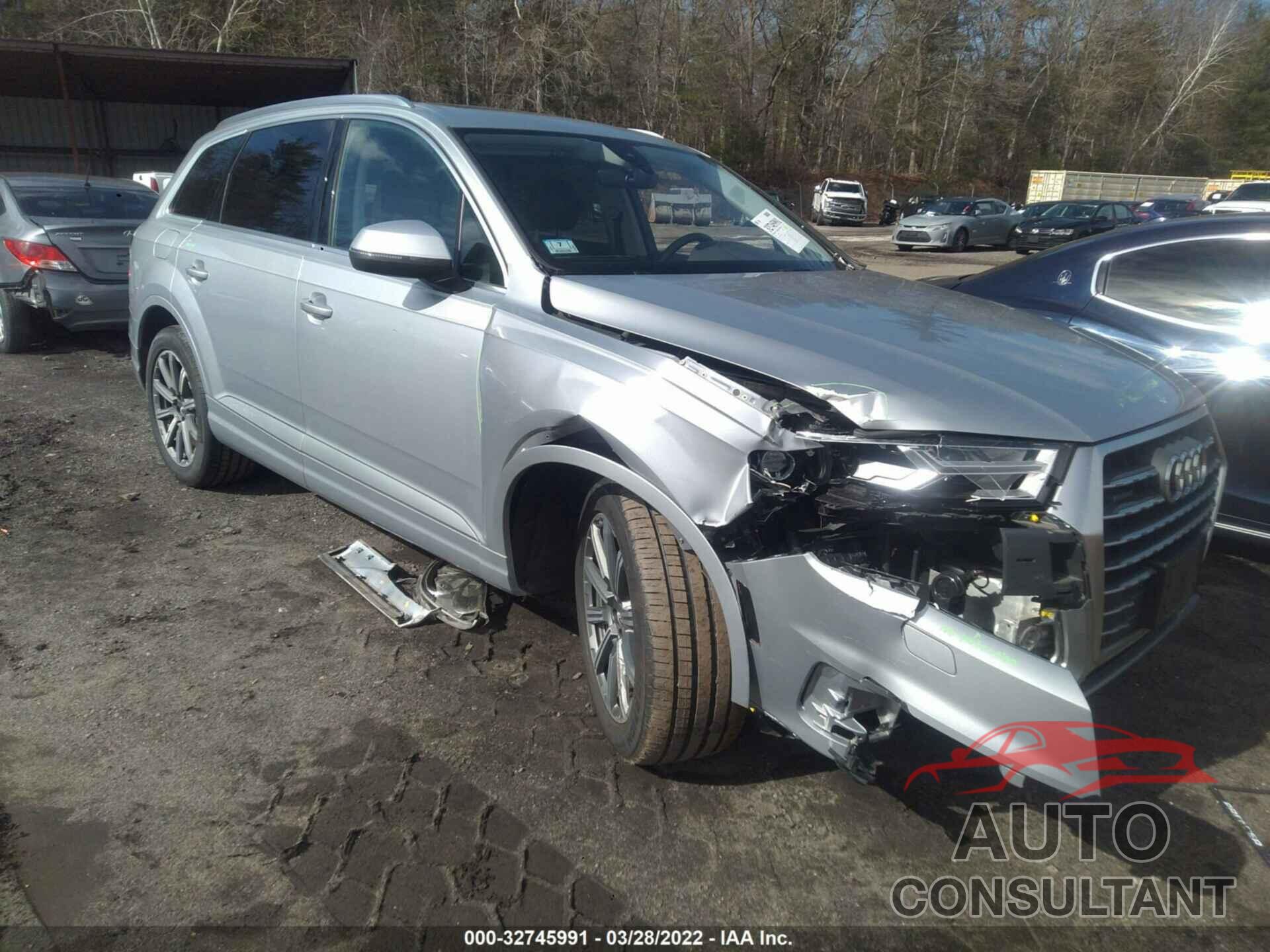 AUDI Q7 2018 - WA1LAAF70JD032309