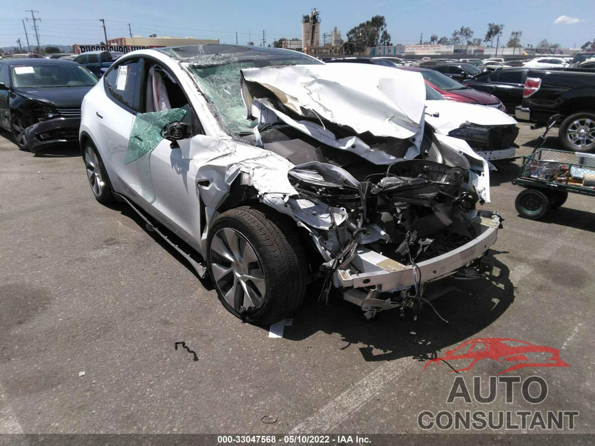 TESLA MODEL Y 2021 - 5YJYGAEE3MF159546