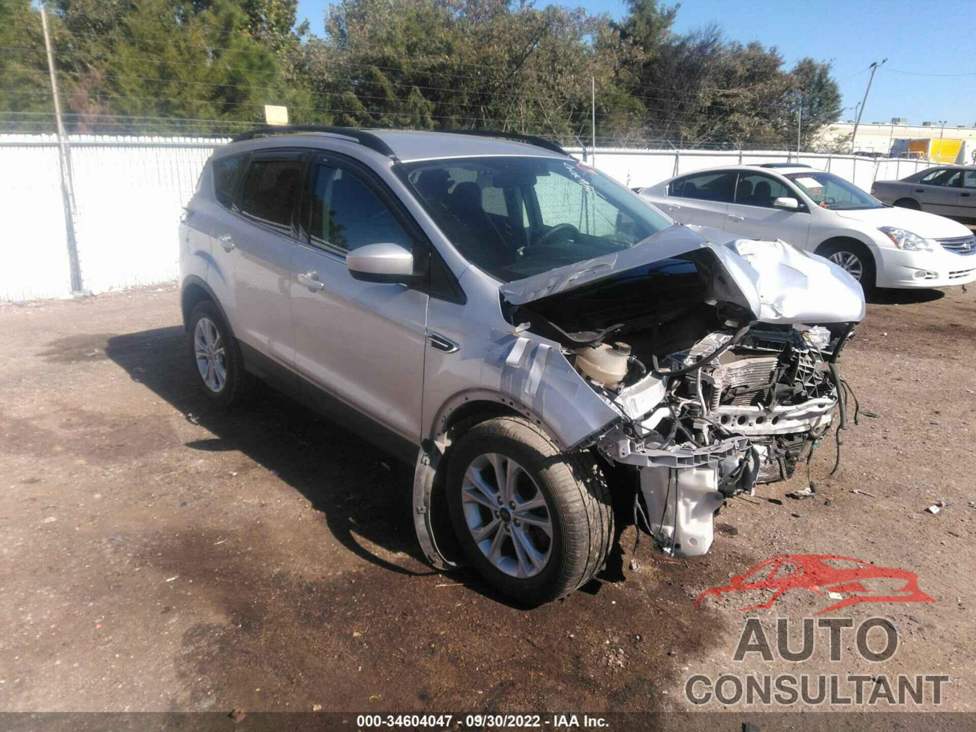 FORD ESCAPE 2018 - 1FMCU0GD8JUC85613