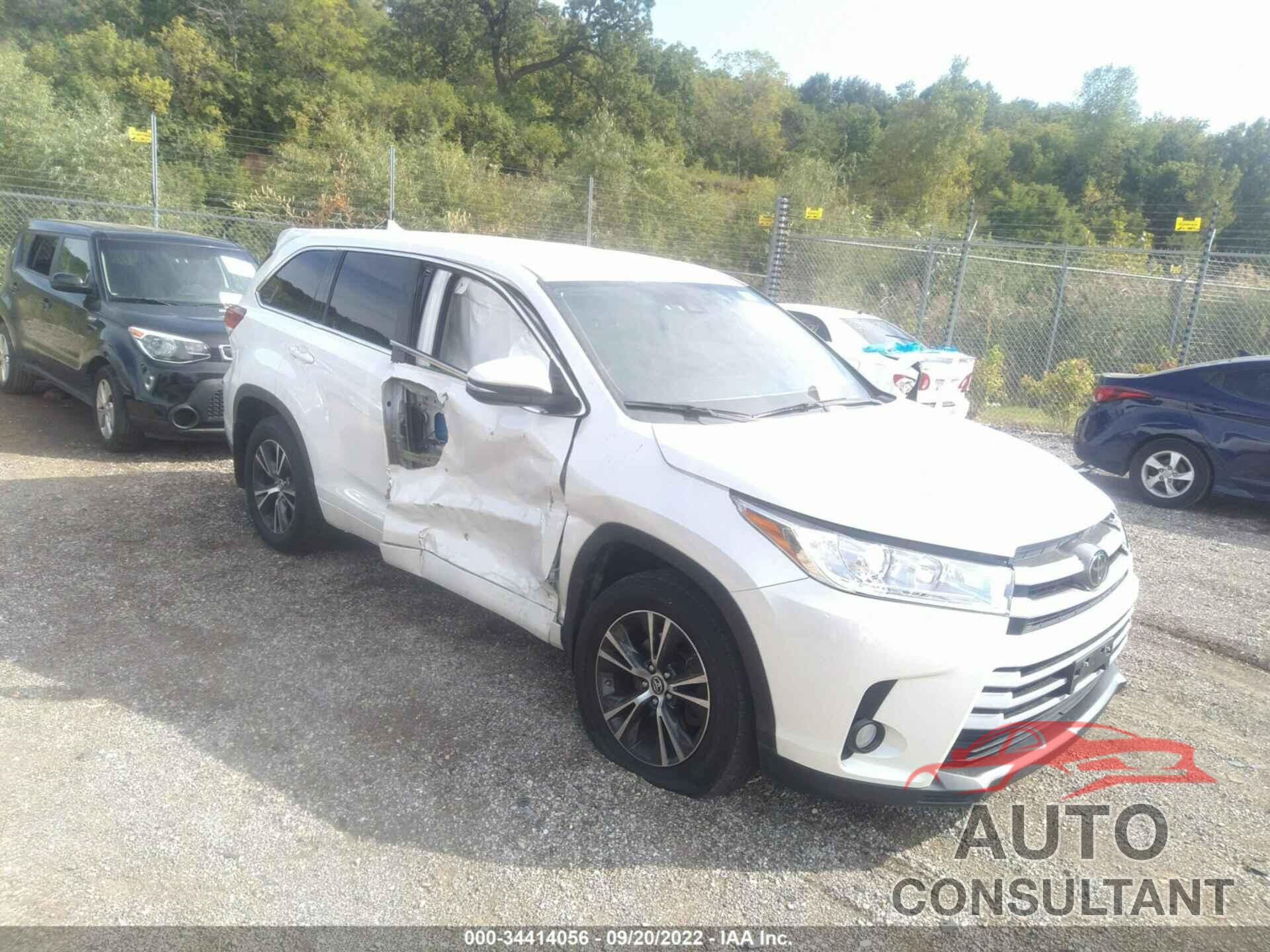 TOYOTA HIGHLANDER 2018 - 5TDBZRFH0JS855618