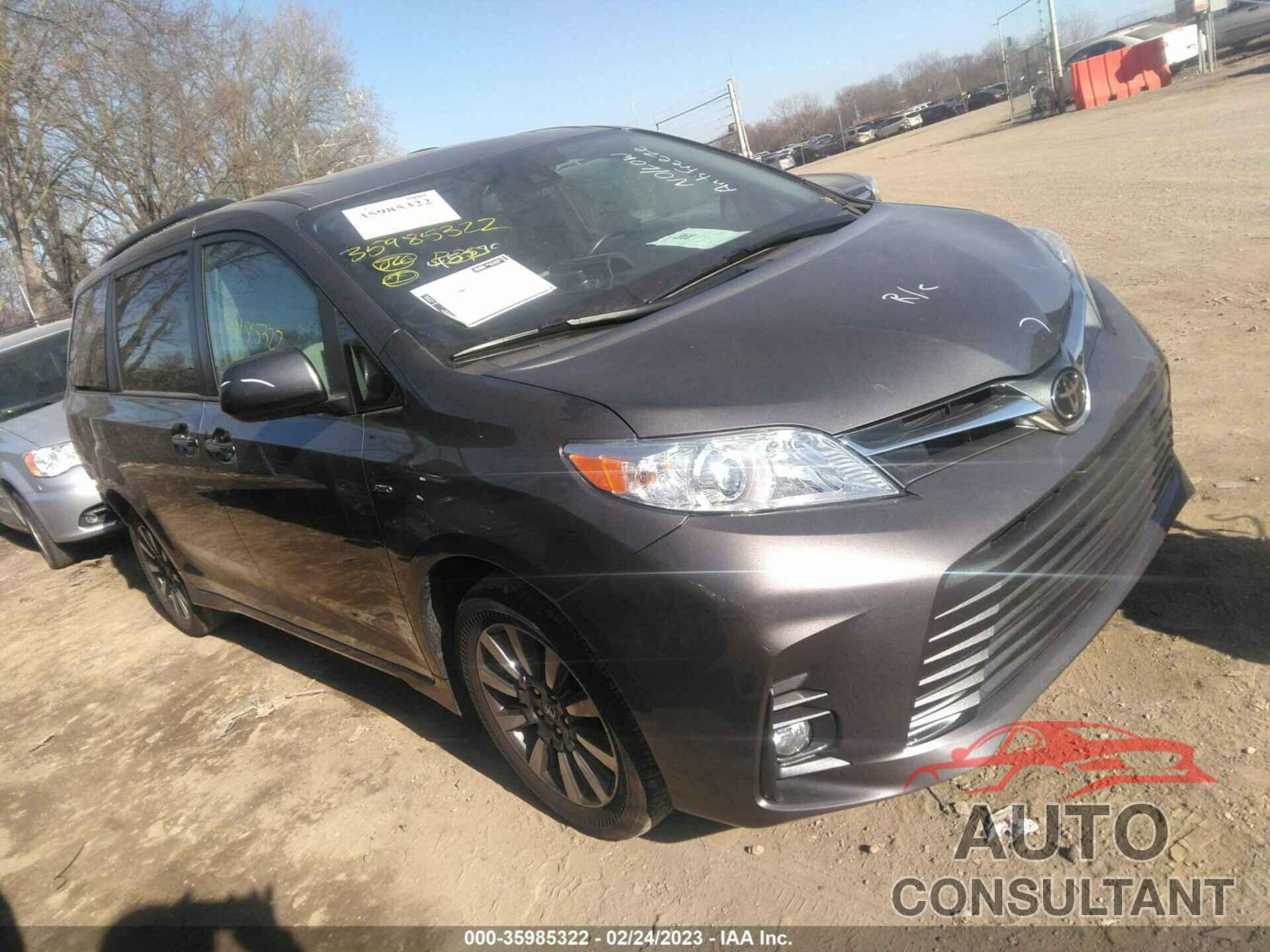 TOYOTA SIENNA 2018 - 5TDDZ3DC2JS202849