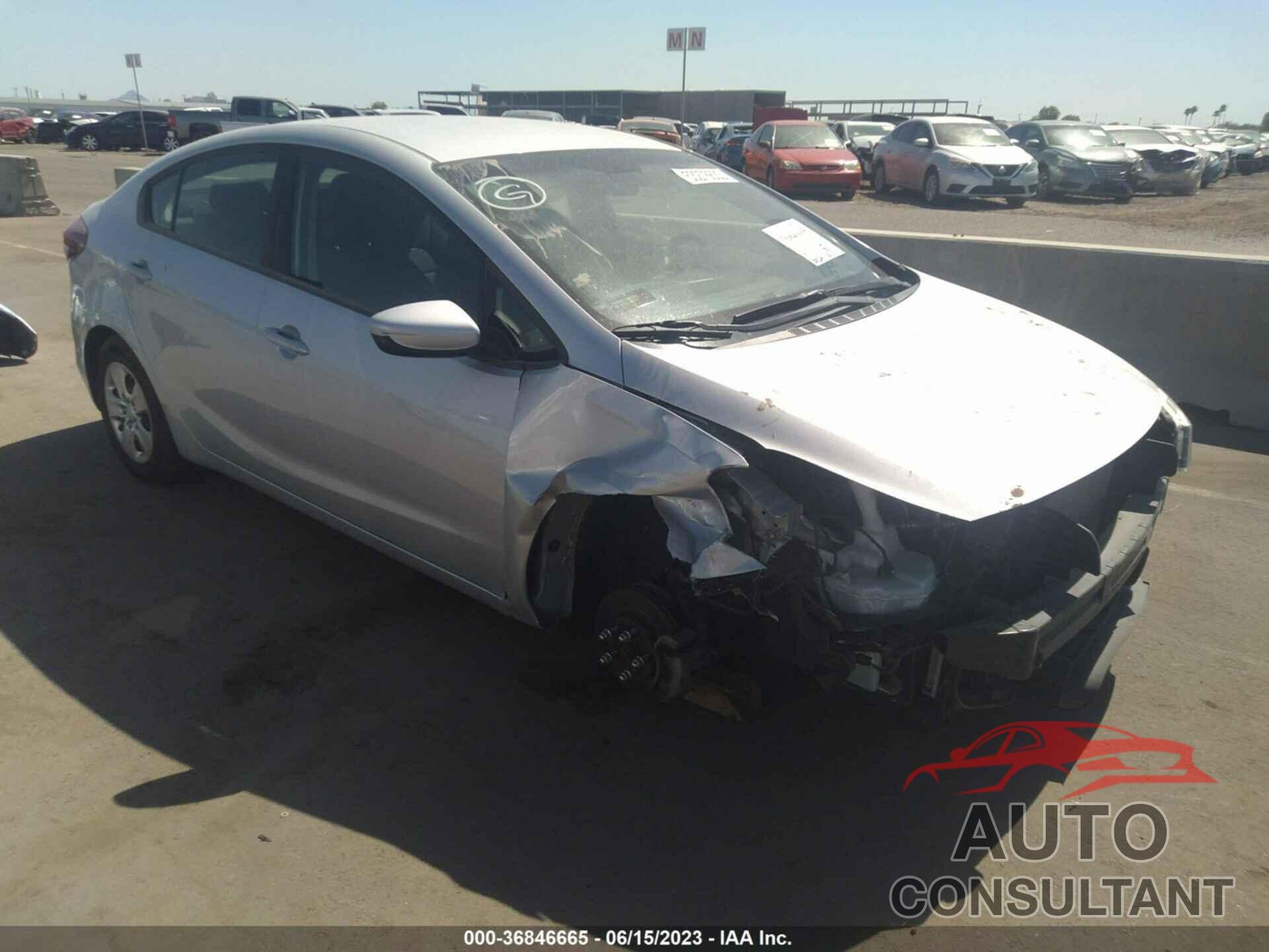 KIA FORTE 2018 - 3KPFL4A73JE261930