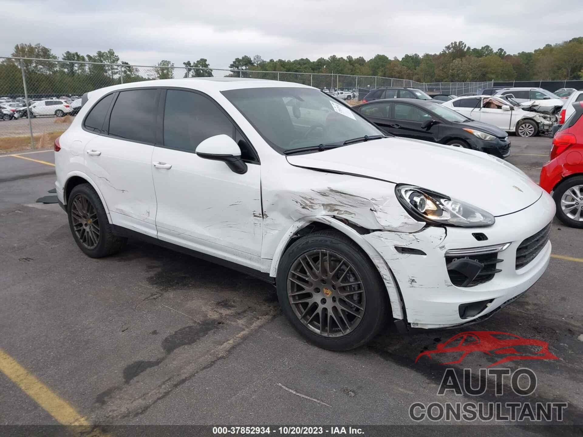 PORSCHE CAYENNE 2017 - WP1AA2A27HKA88279