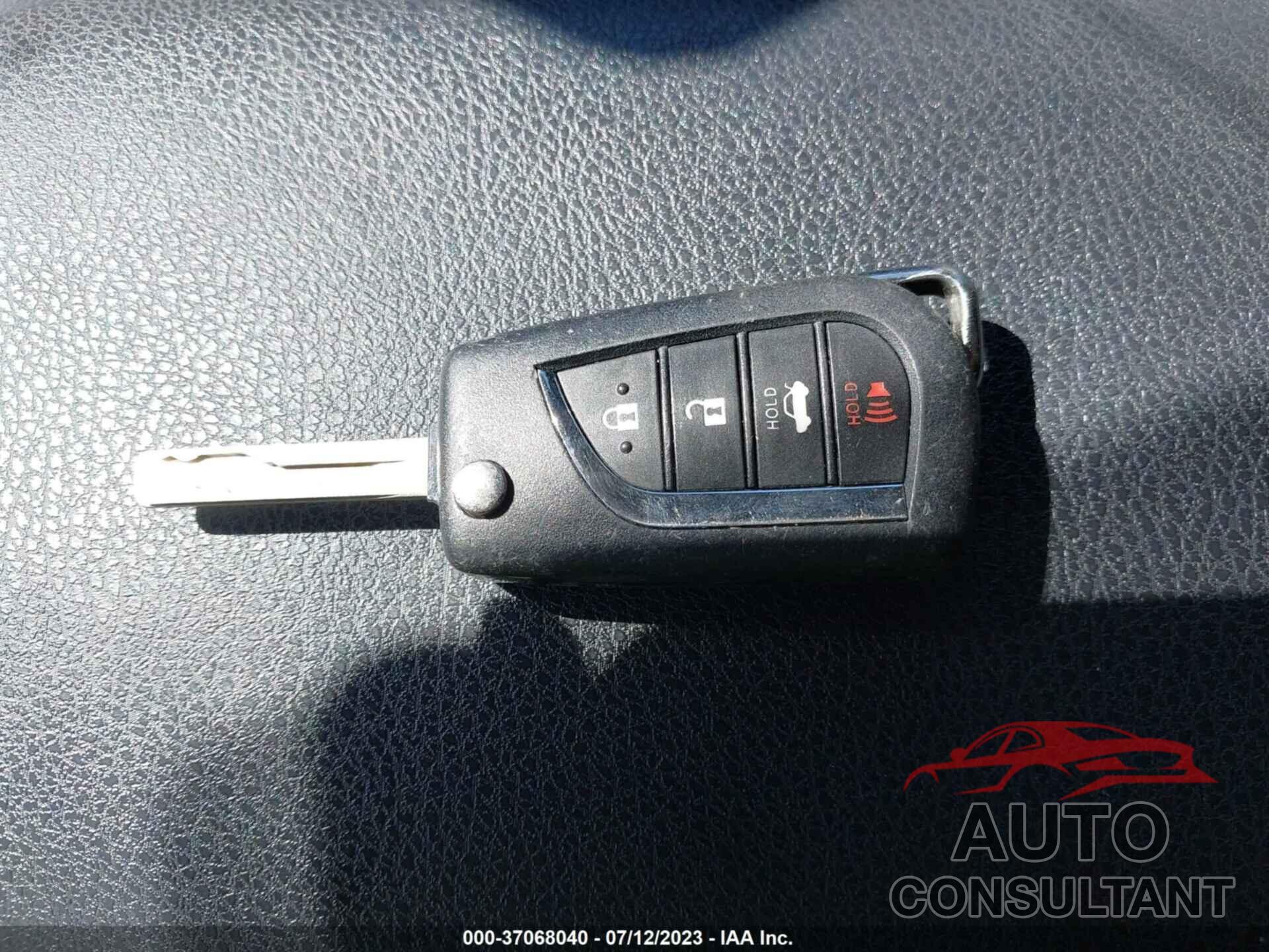 TOYOTA CAMRY 2020 - 4T1G11AK3LU329978
