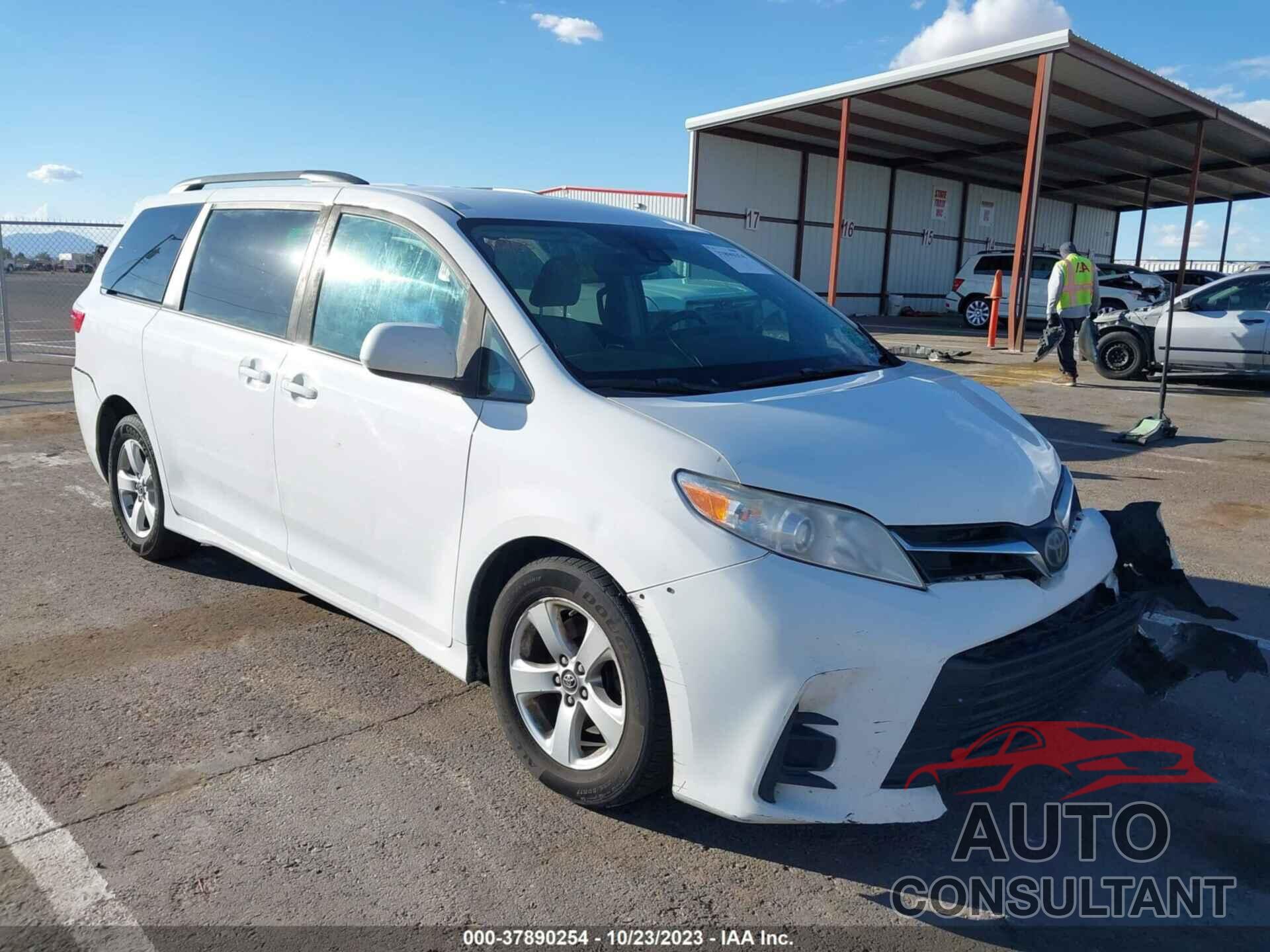 TOYOTA SIENNA 2018 - 5TDKZ3DC3JS943762