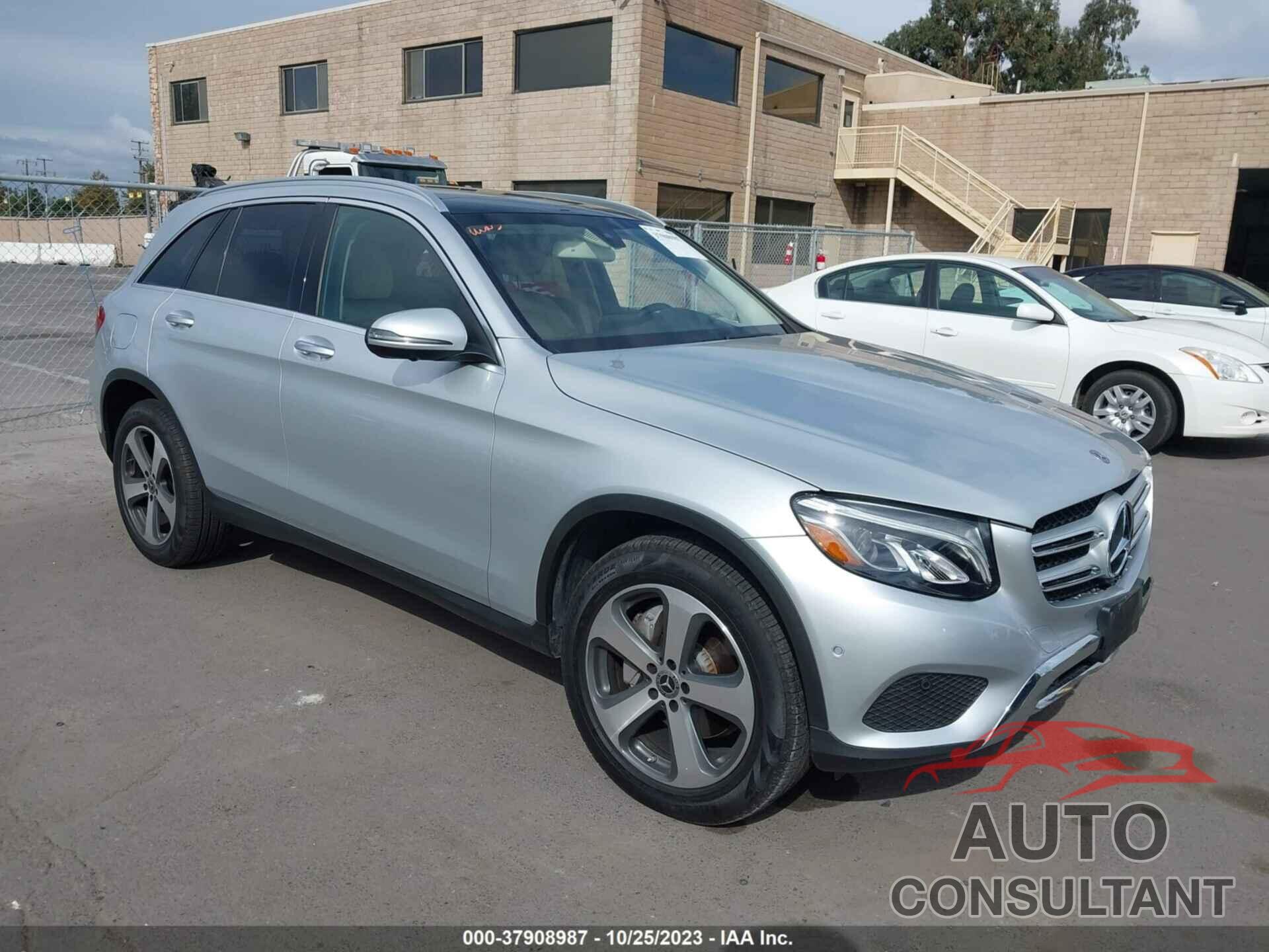 MERCEDES-BENZ GLC 2019 - WDC0G4JBXKV161376