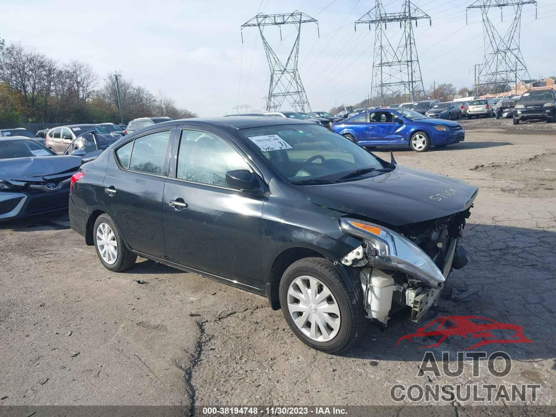 NISSAN VERSA 2018 - 3N1CN7AP3JL809048