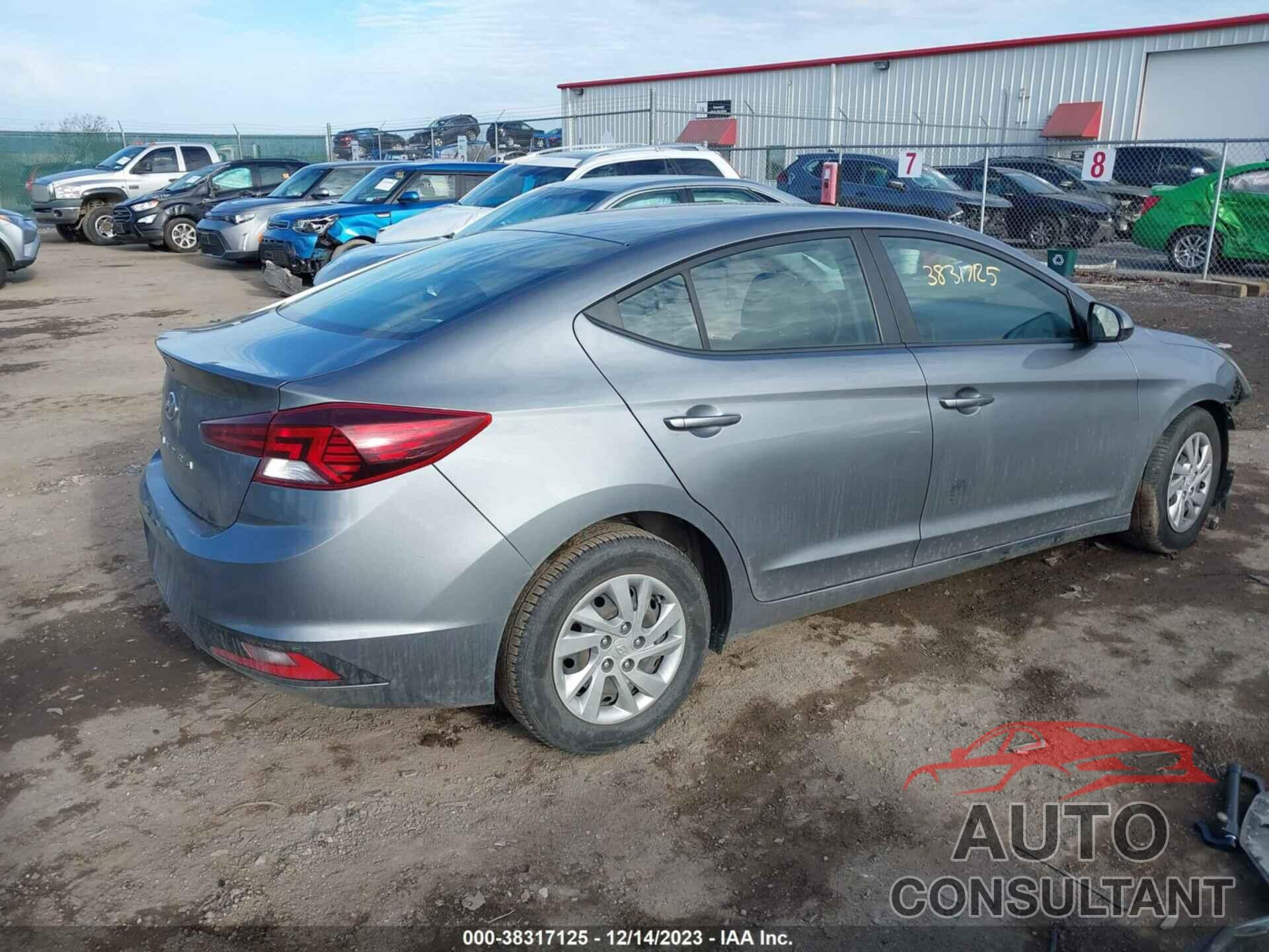 HYUNDAI ELANTRA 2019 - KMHD74LF4KU833747