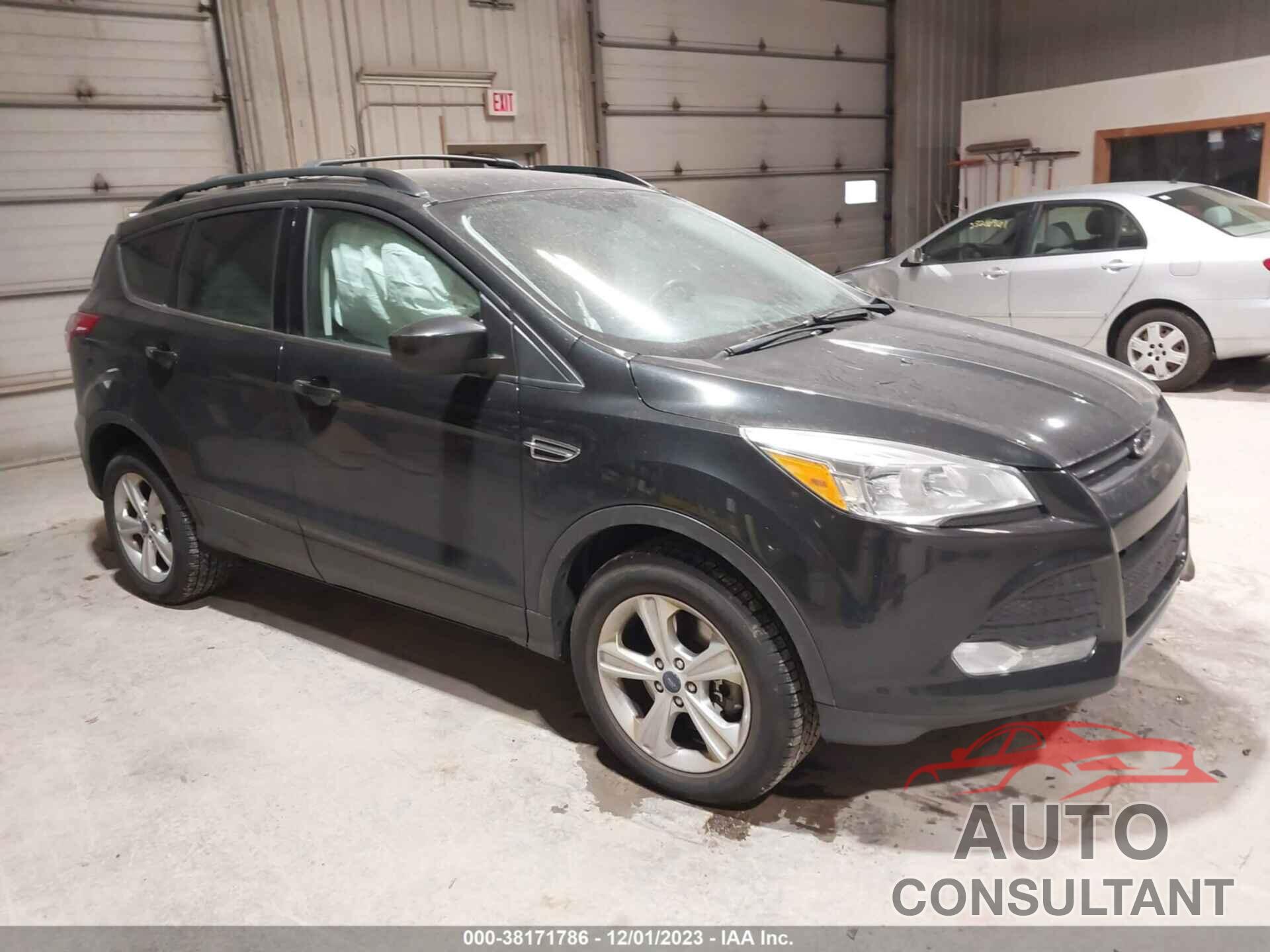 FORD ESCAPE 2015 - 1FMCU9G93FUA10707