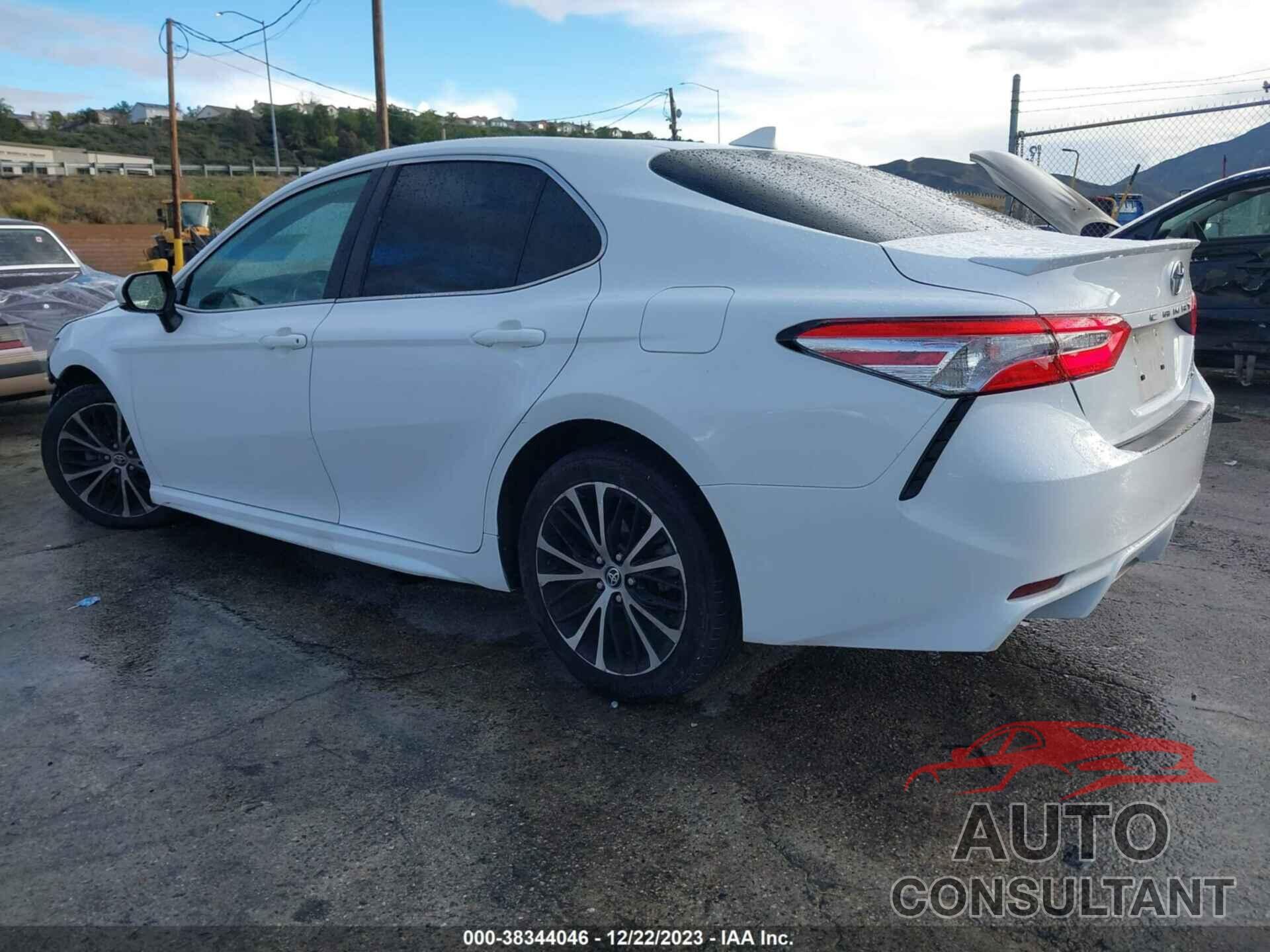 TOYOTA CAMRY 2020 - 4T1G11AK3LU950945