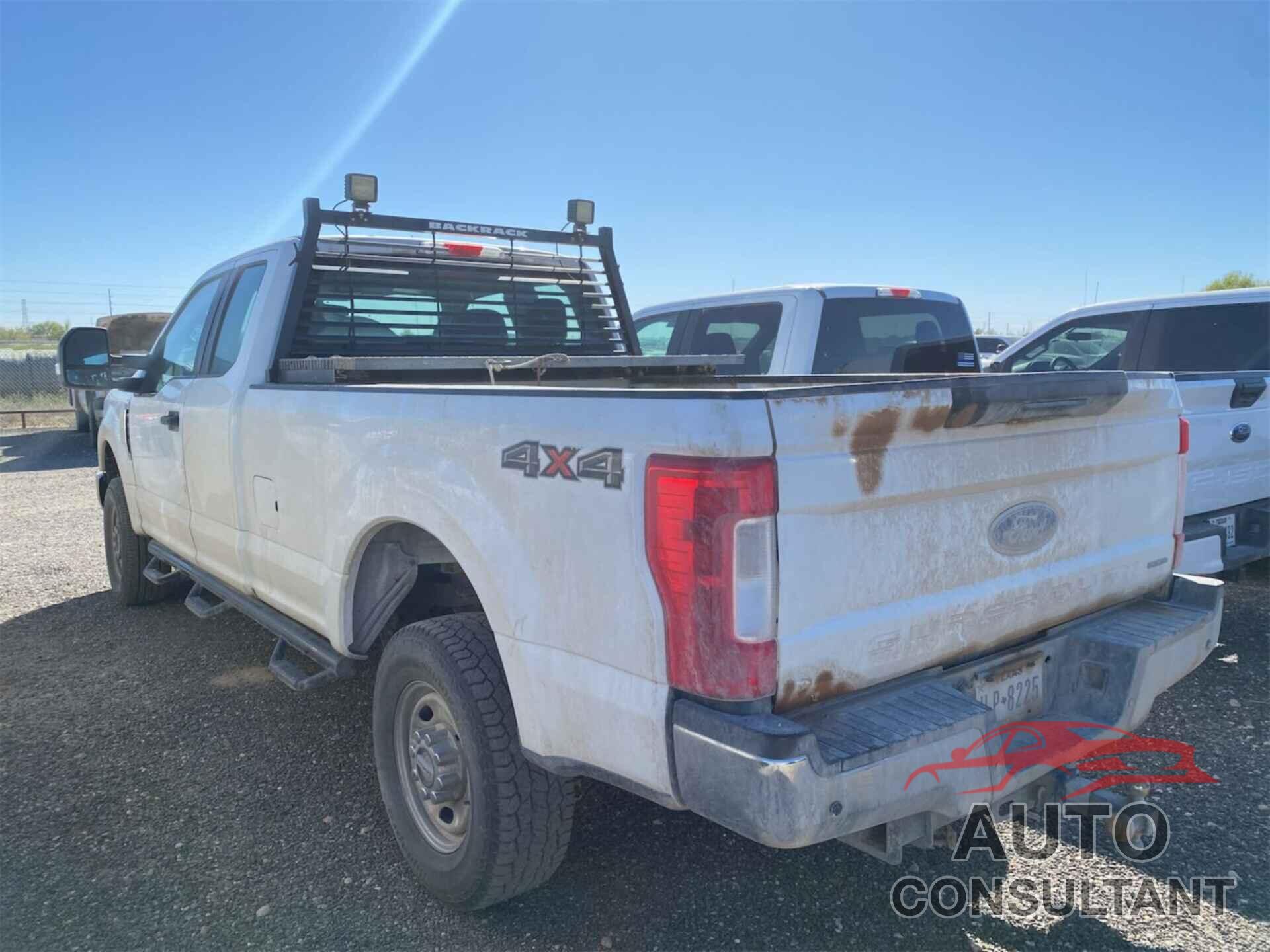 FORD F350 2017 - 1FT8X3B69HEC01296