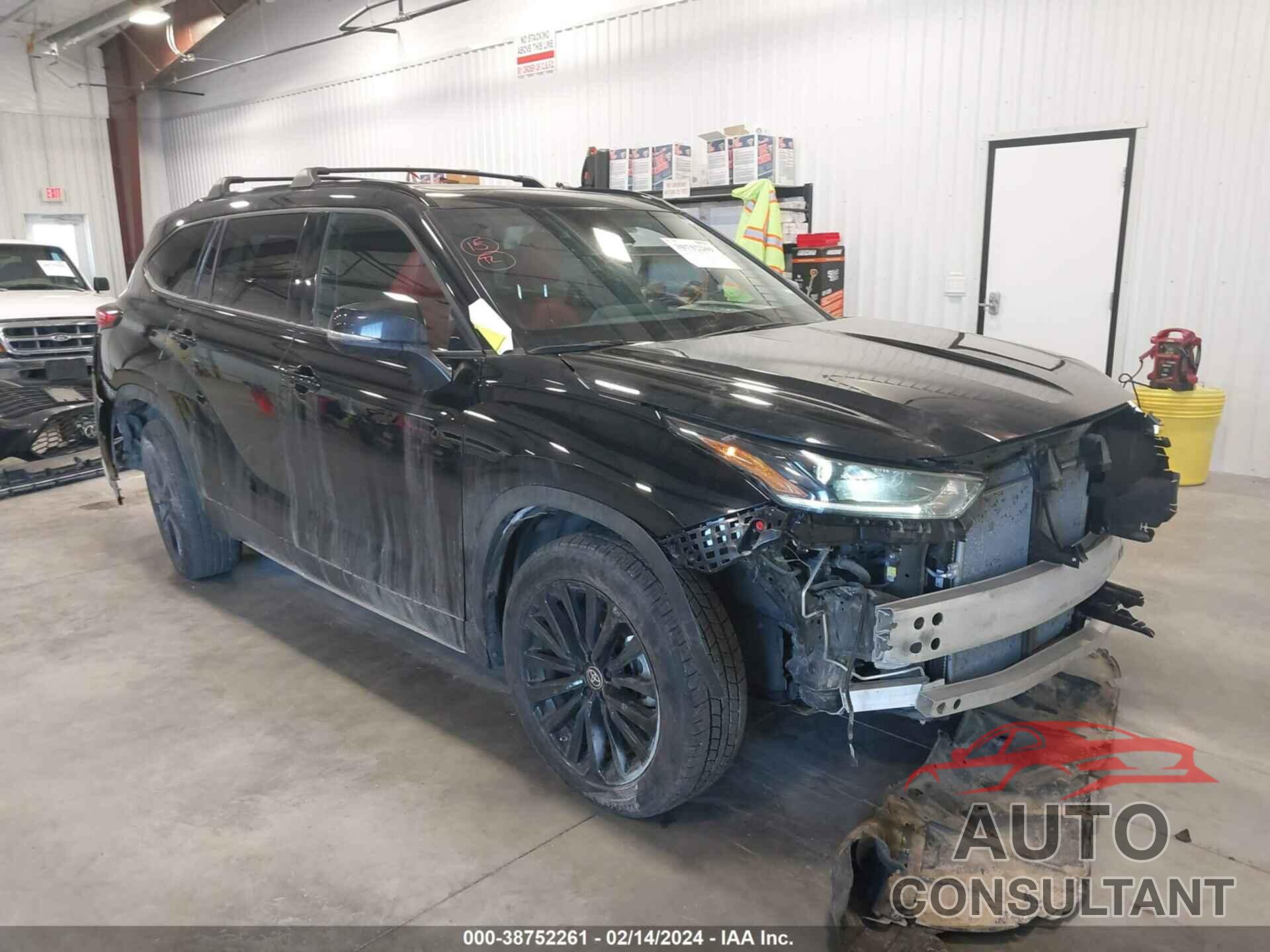 TOYOTA HIGHLANDER 2023 - 5TDKDRBH1PS007731