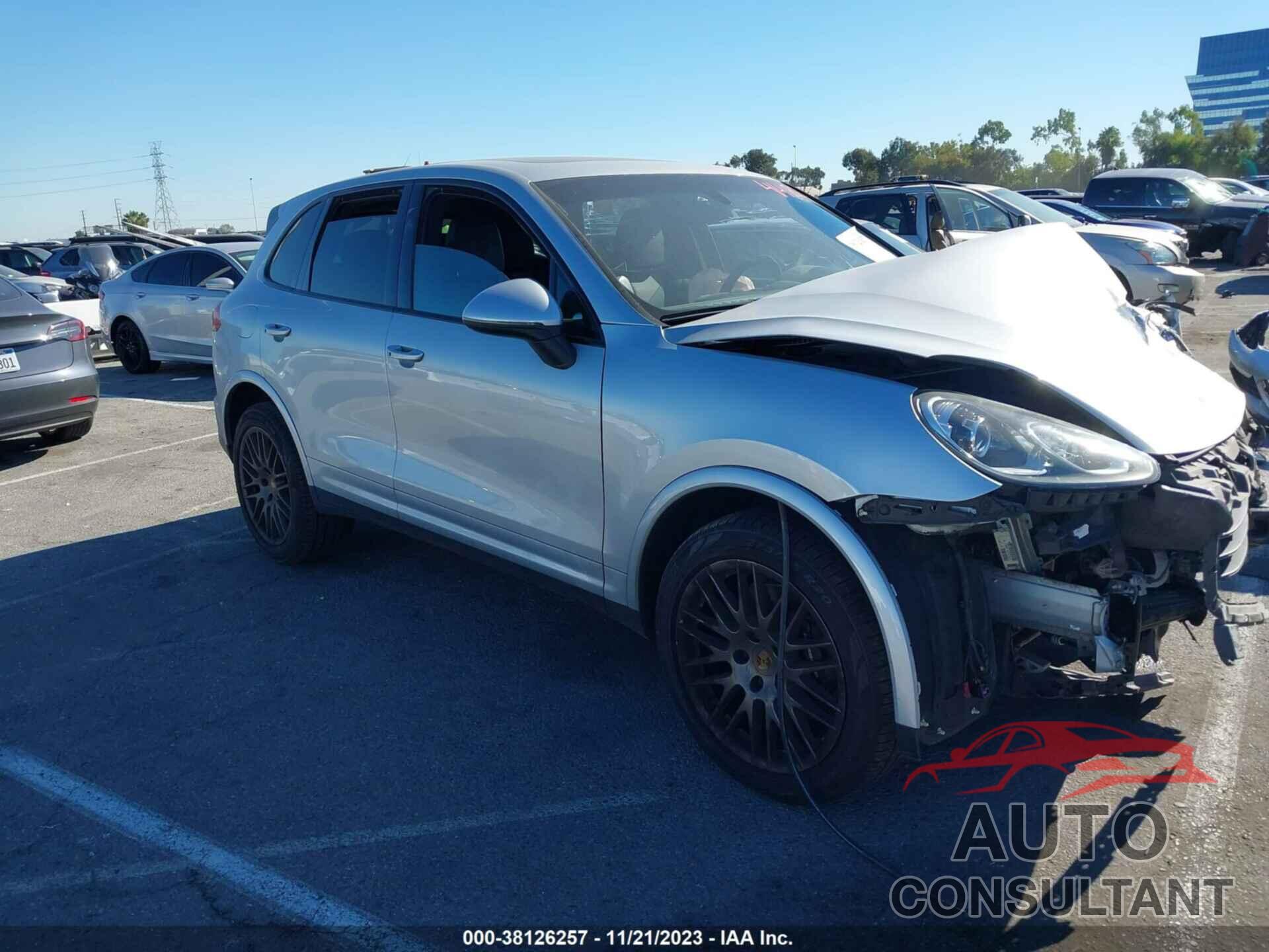 PORSCHE CAYENNE 2017 - WP1AA2A27HKA83423