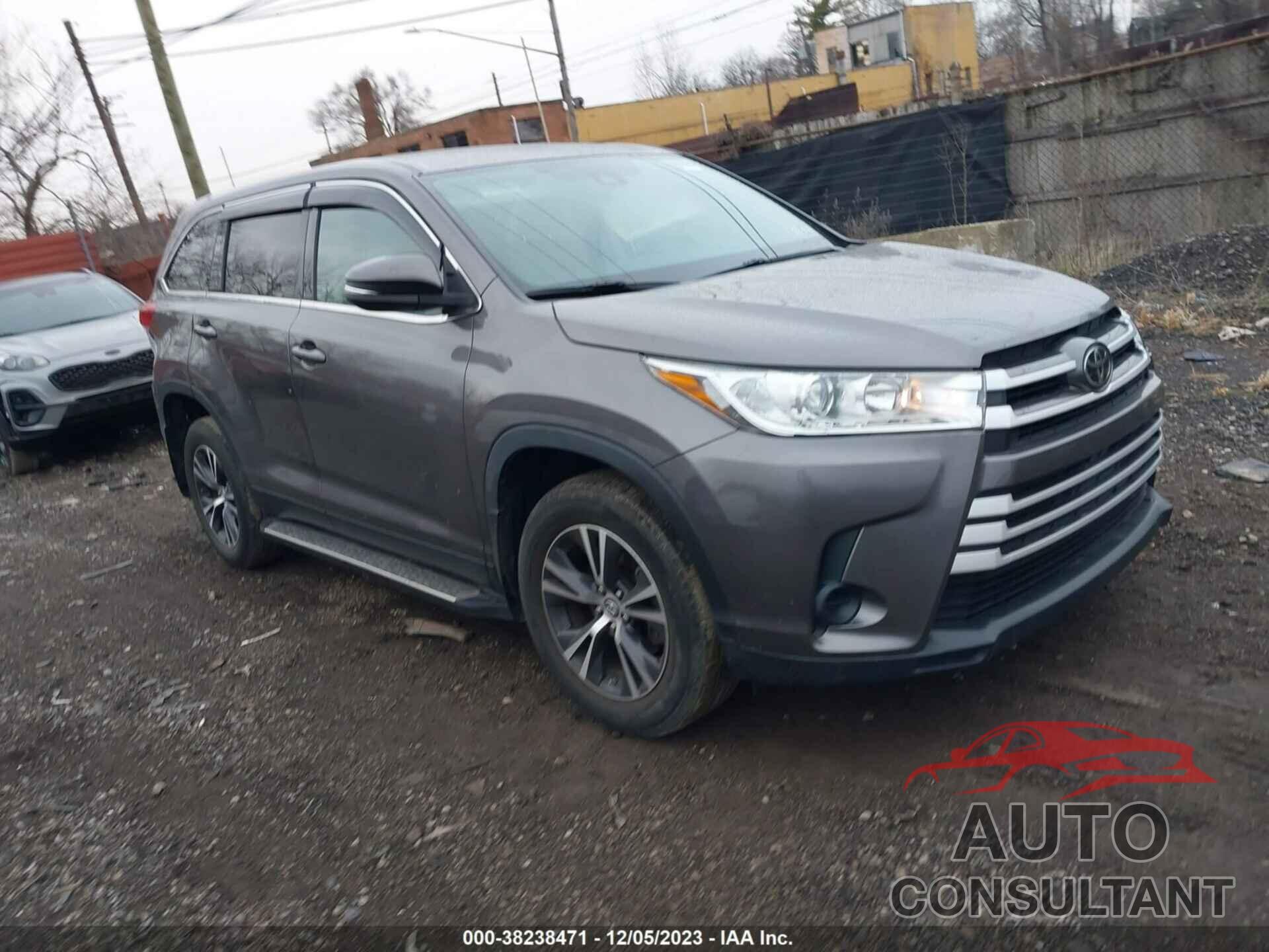 TOYOTA HIGHLANDER 2019 - 5TDBZRFH5KS706364